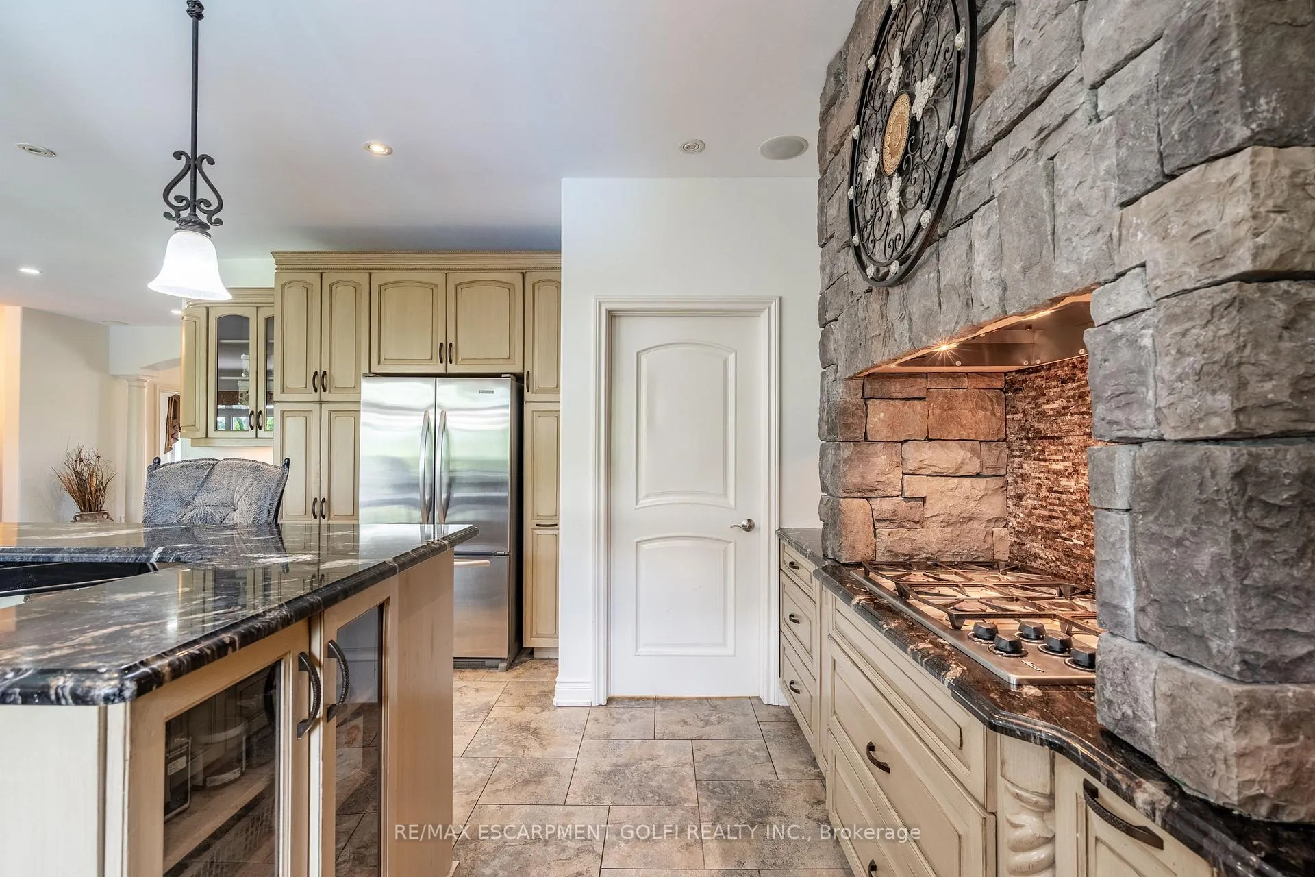 Photo 18 of 3542 Matthews Drive, Niagara Falls, Mt. Carmel — HOMEH