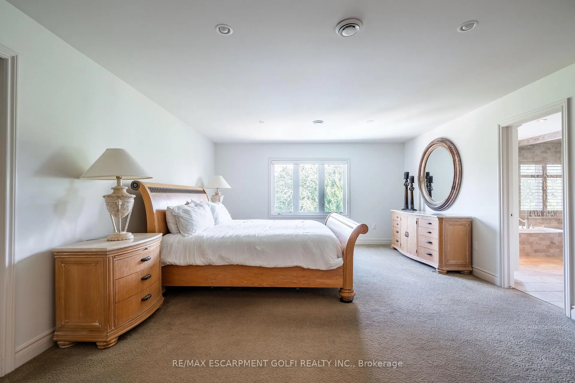 Photo 23 of 3542 Matthews Drive, Niagara Falls, Mt. Carmel — HOMEH