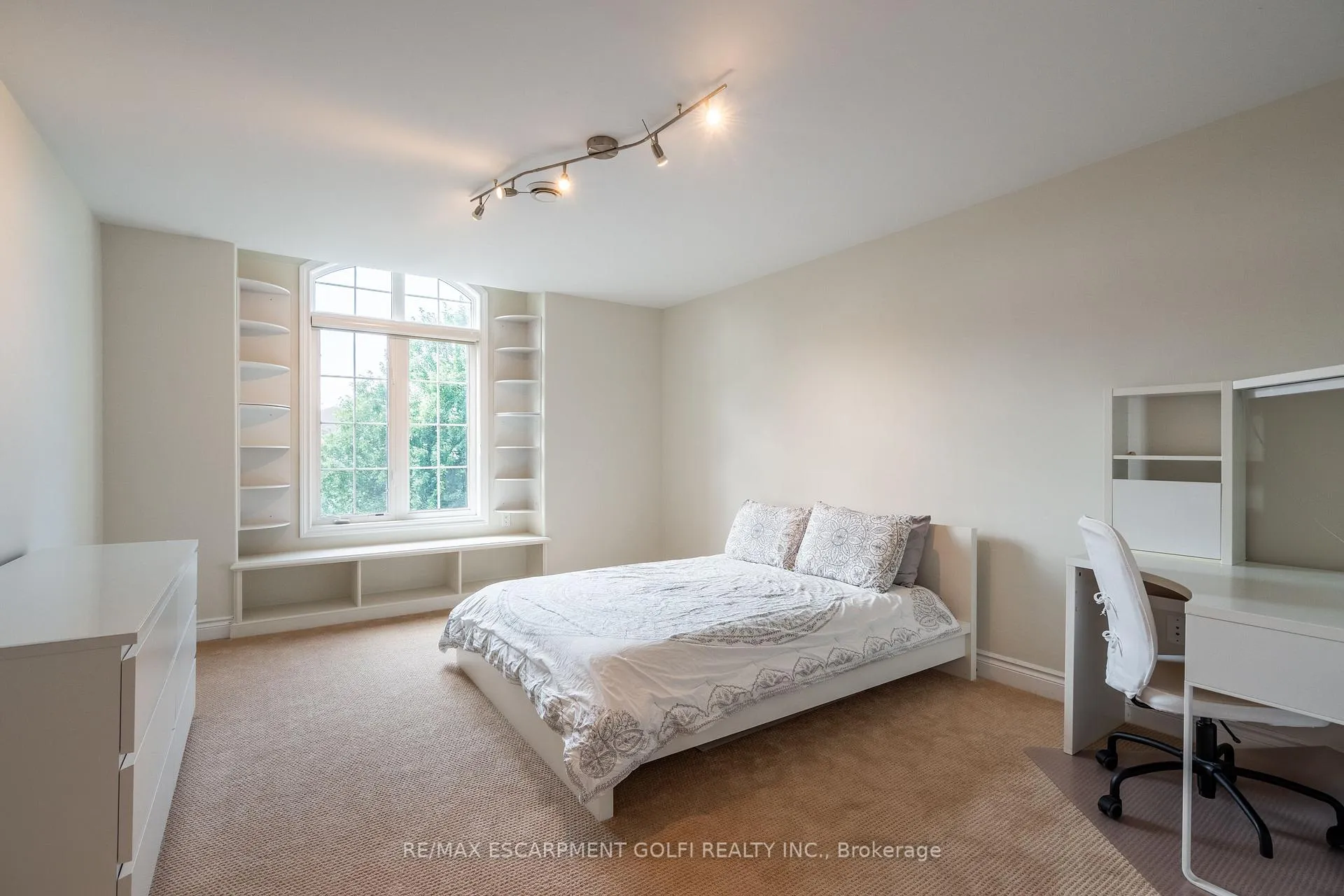 Photo 34 of 3542 Matthews Drive, Niagara Falls, Mt. Carmel — HOMEH