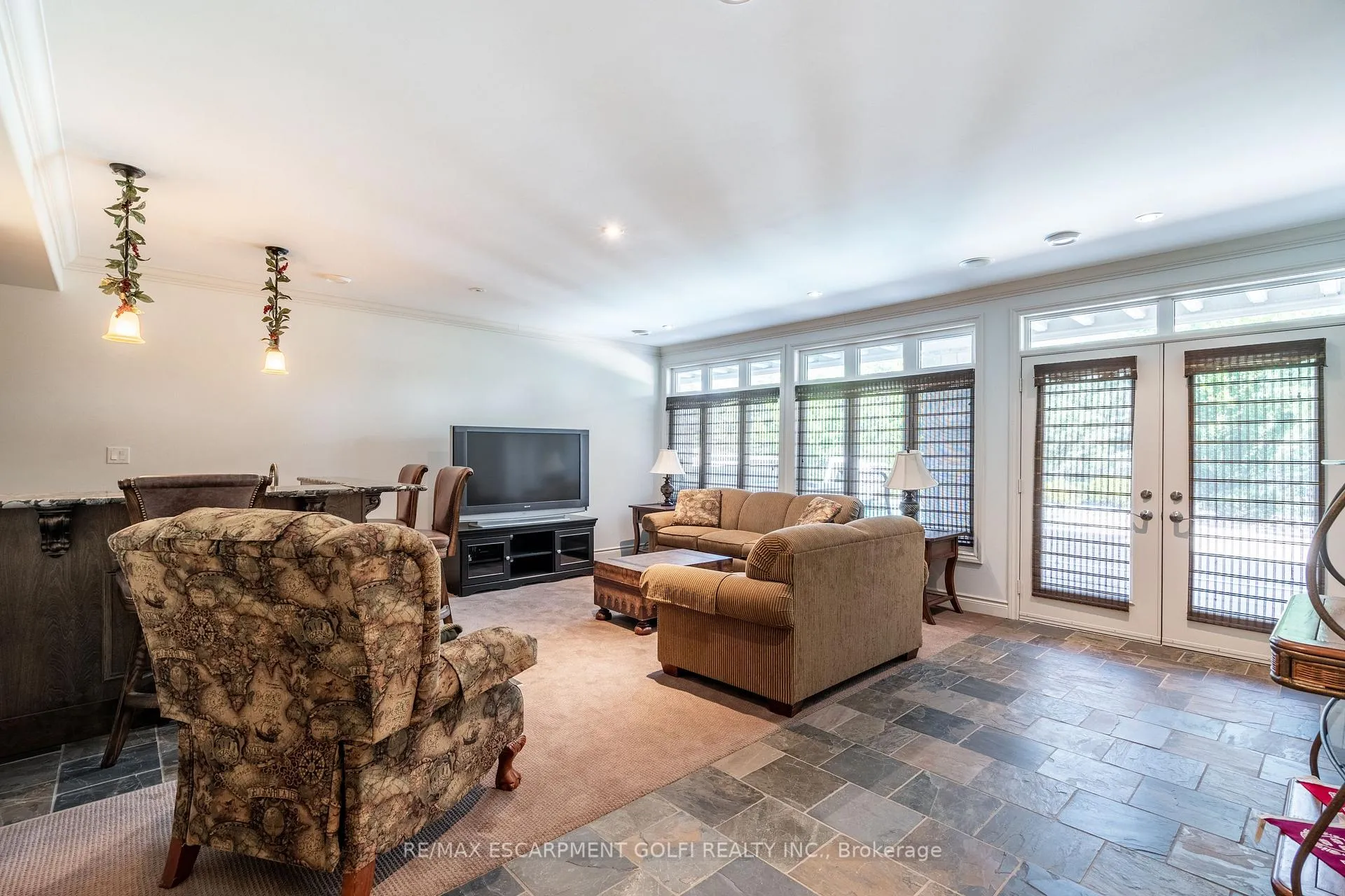 Photo 36 of 3542 Matthews Drive, Niagara Falls, Mt. Carmel — HOMEH