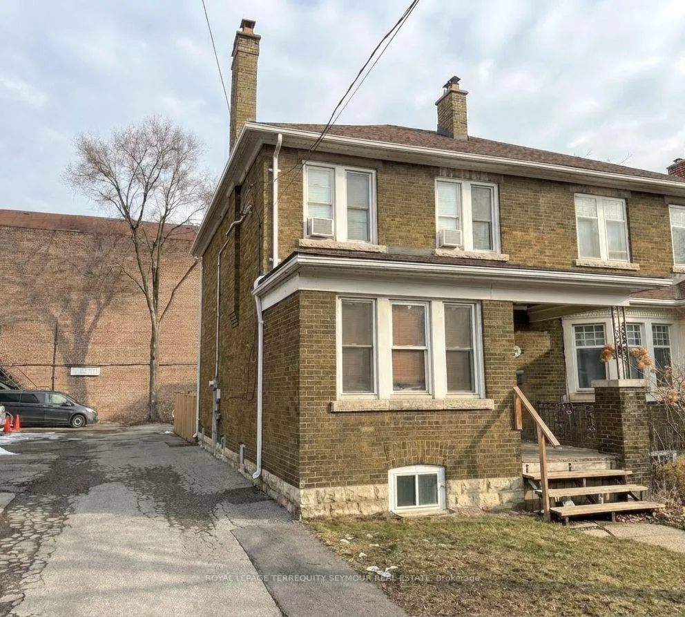 Photo 2 of 176 Belsize Drive, Toronto, Mount Pleasant East — HOMEH