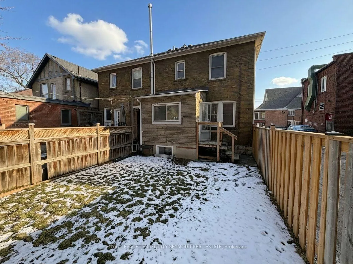 Photo 4 of 176 Belsize Drive, Toronto, Mount Pleasant East — HOMEH