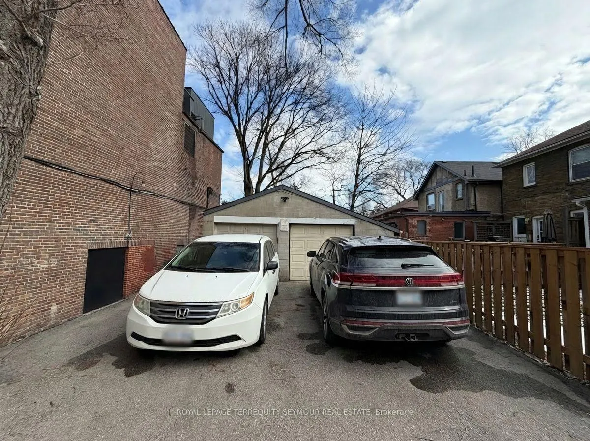 Photo 6 of 176 Belsize Drive, Toronto, Mount Pleasant East — HOMEH