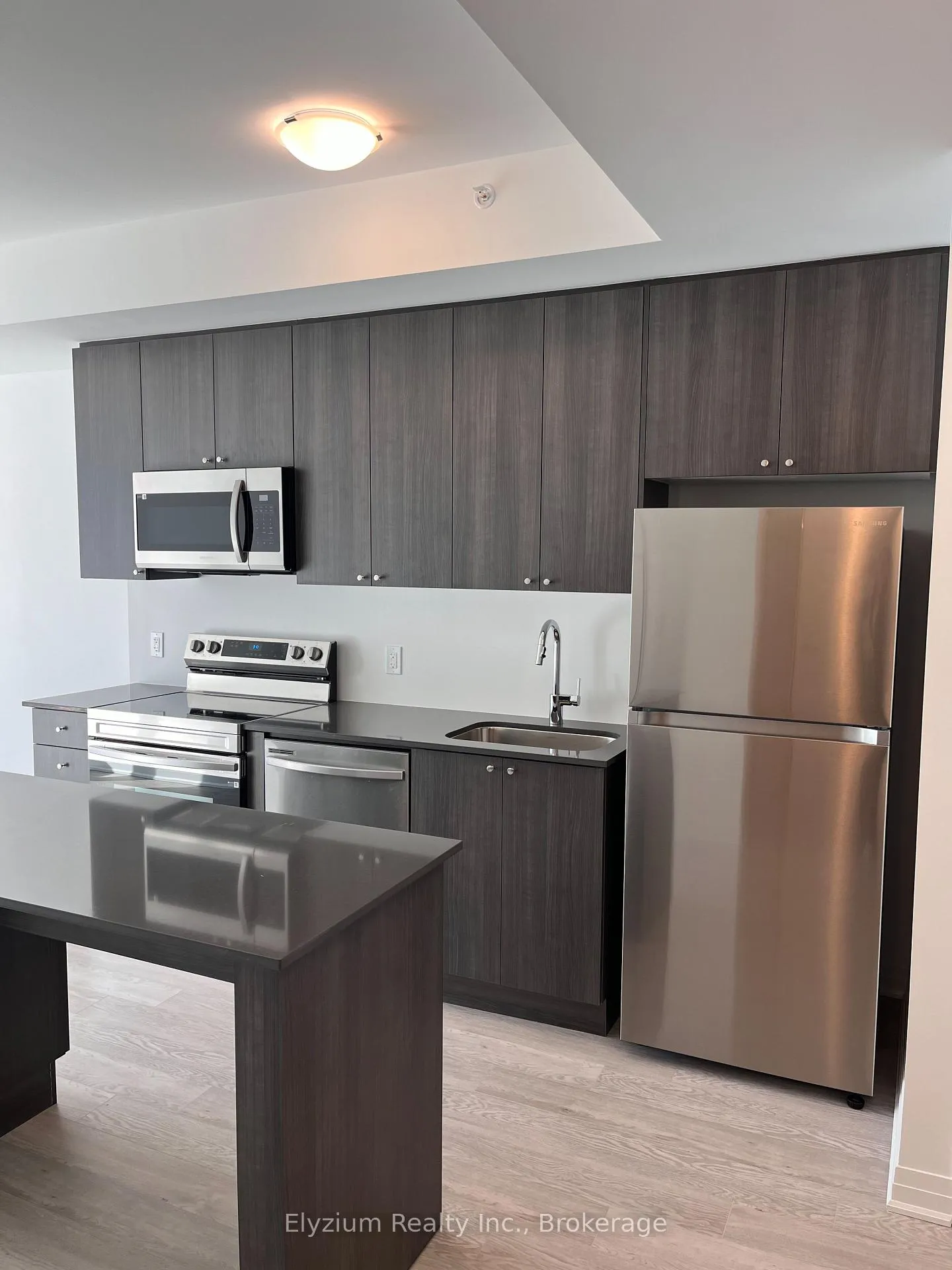 Photo 4 of Unit 210, 490 Gordon Krantz Avenue S, Milton, Walker — HOMEH