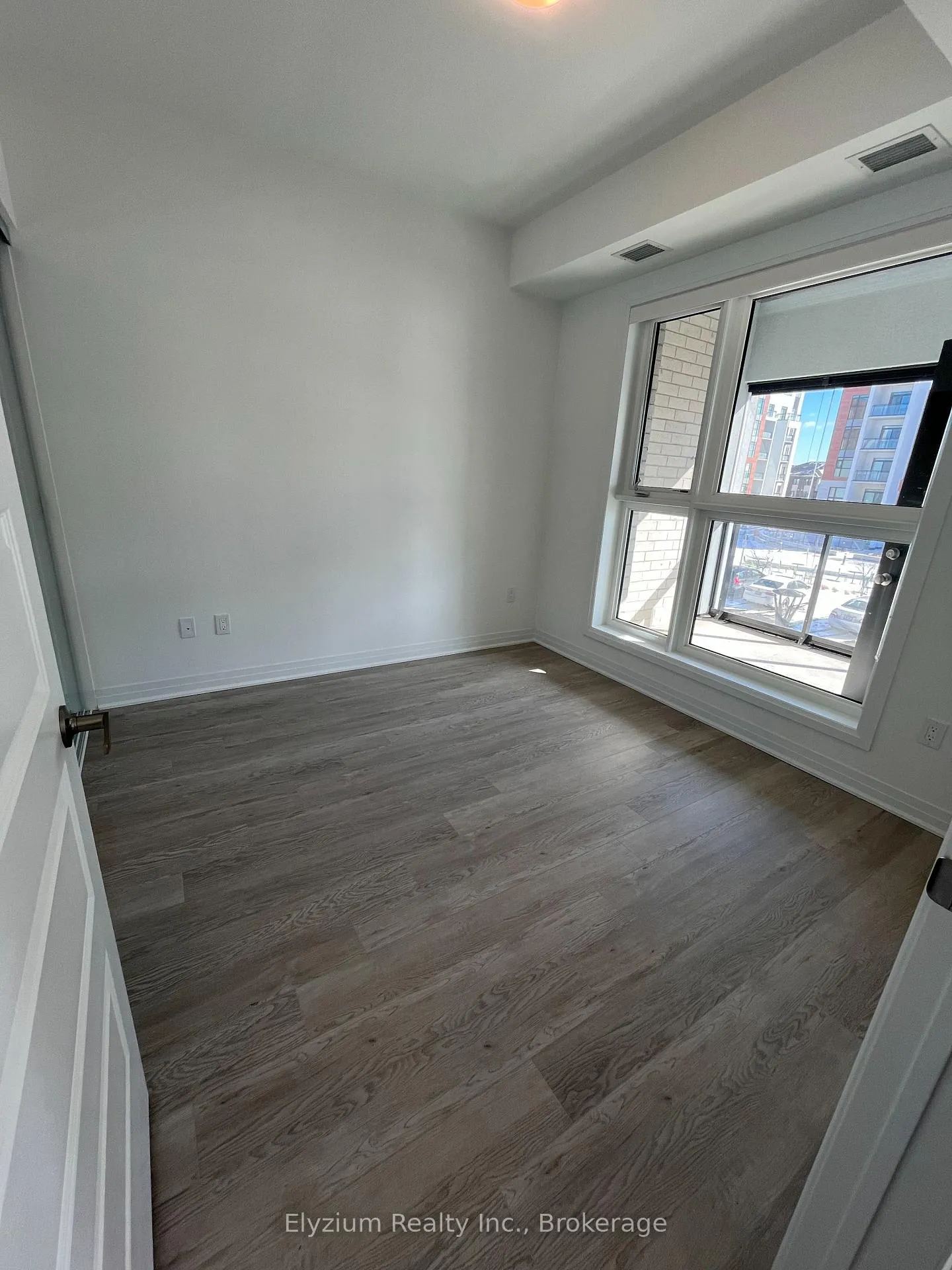 Photo 8 of Unit 210, 490 Gordon Krantz Avenue S, Milton, Walker — HOMEH