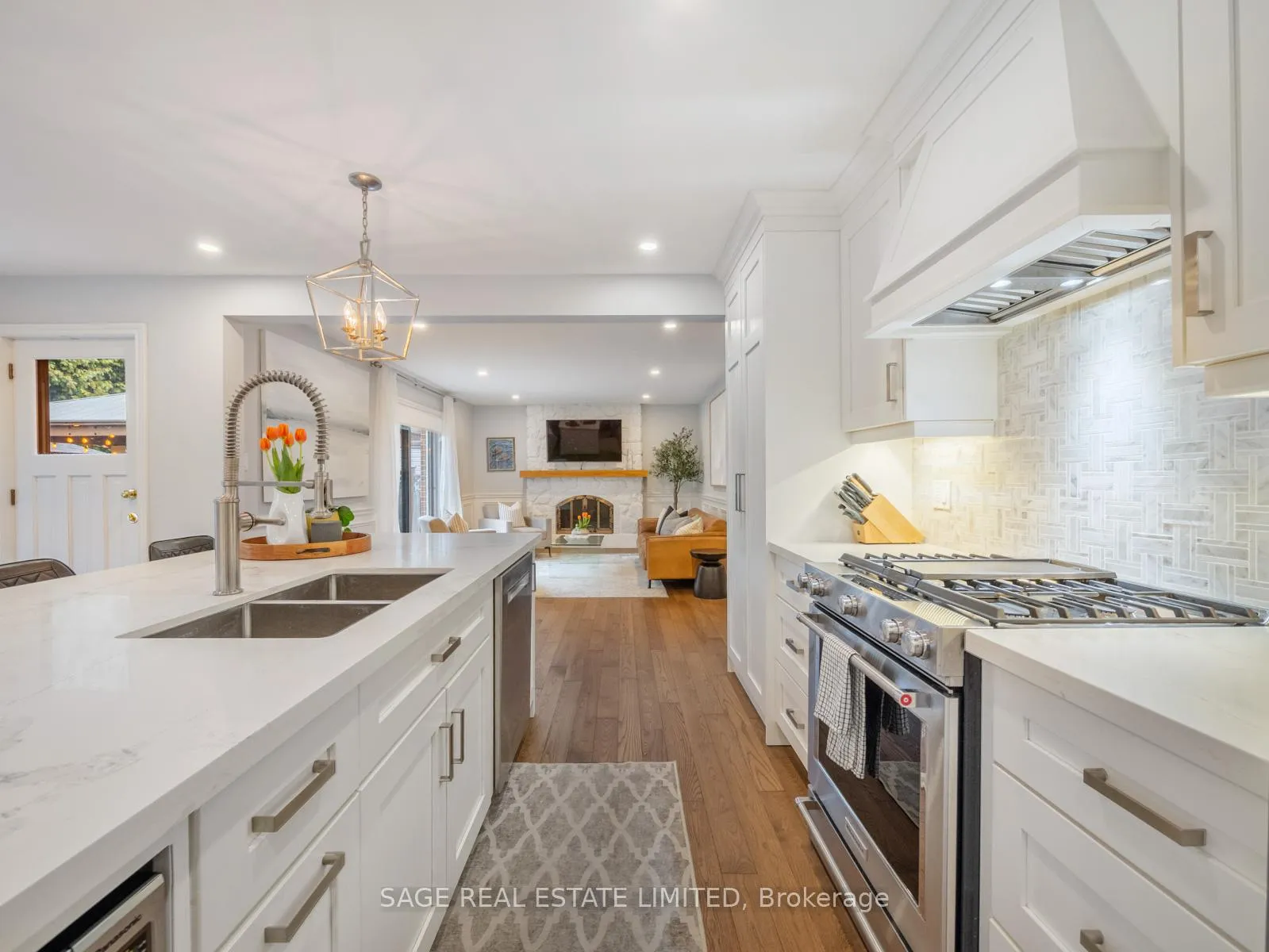 Photo 12 of 32 Dunwatson Drive, Scarborough, Centennial Scarborough — HOMEH