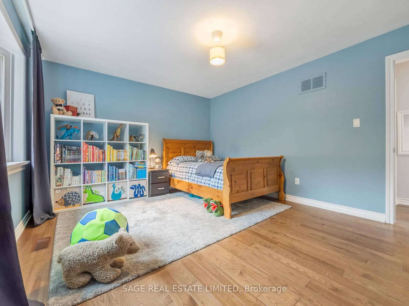 Photo 34 of 32 Dunwatson Drive, Scarborough, Centennial Scarborough — HOMEH