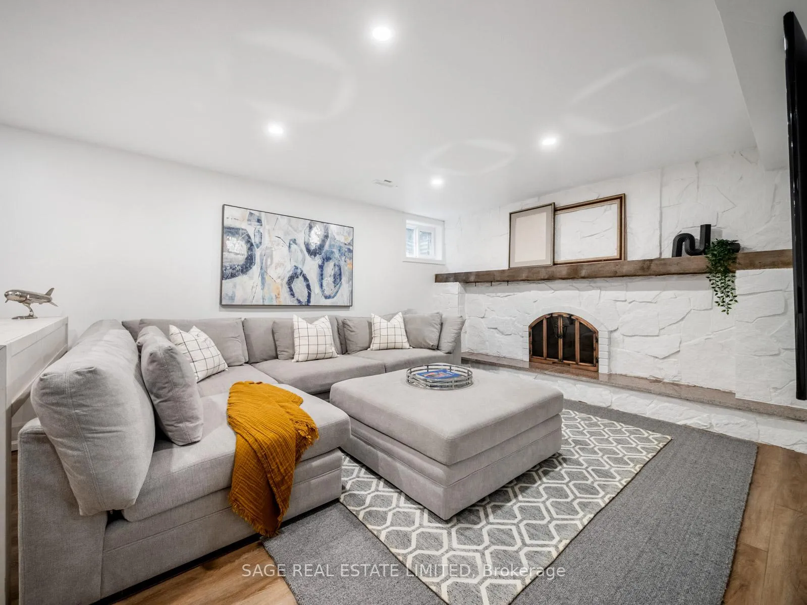 Photo 39 of 32 Dunwatson Drive, Scarborough, Centennial Scarborough — HOMEH