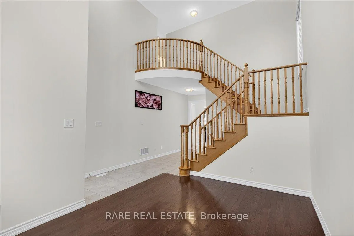 Photo 7 of 53 Rugman Crescent, Springwater, Centre Vespra — HOMEH