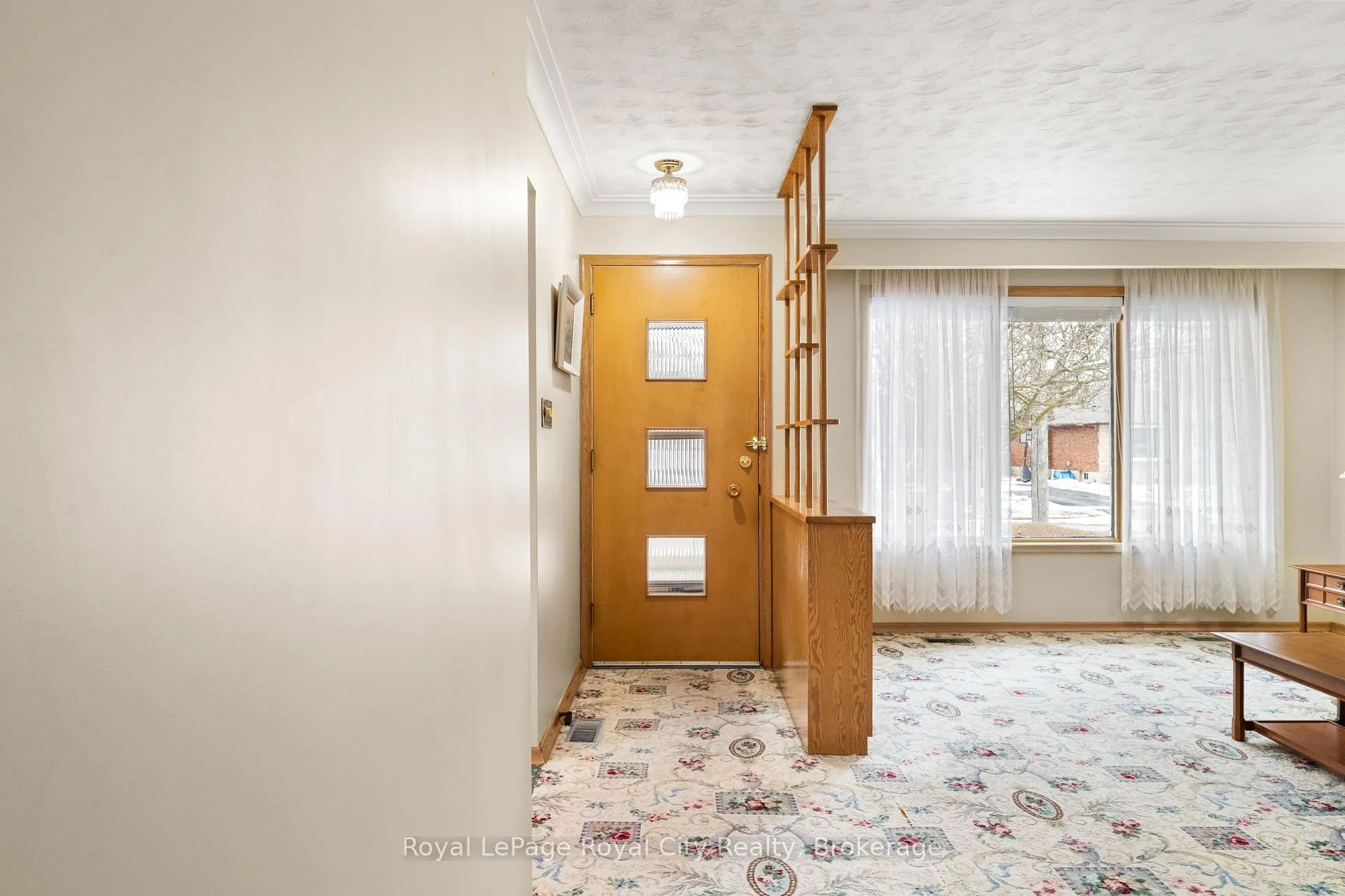 Photo 5 of 29 Terry Boulevard, Guelph, General Hospital — HOMEH