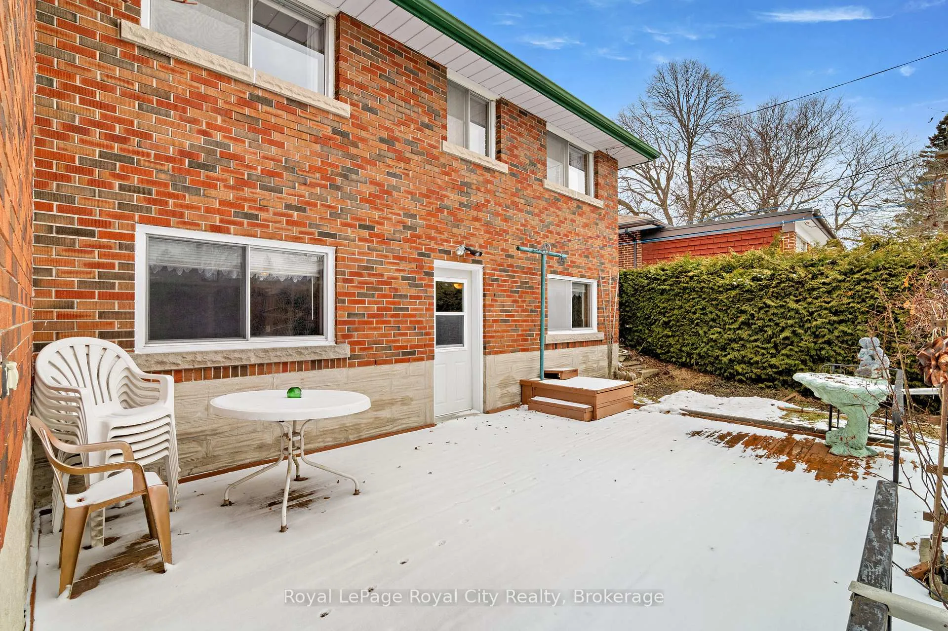 Photo 34 of 29 Terry Boulevard, Guelph, General Hospital — HOMEH