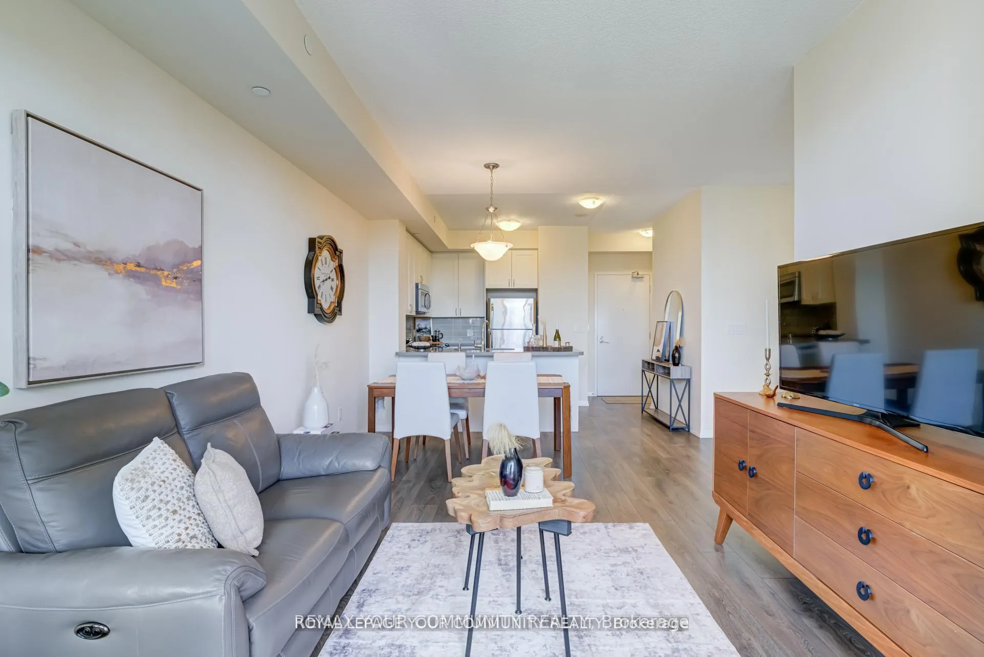Photo 11 of Unit 222, 540 Bur Oak Avenue, Markham, Berczy — HOMEH