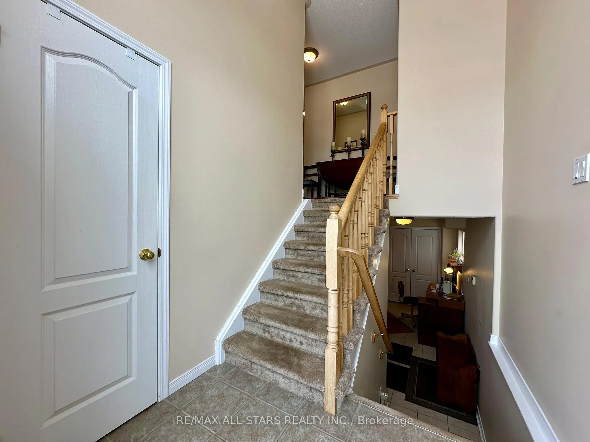 Photo 2 of 478 Abound Crescent, Peterborough, Ashburnham Ward 4 — HOMEH
