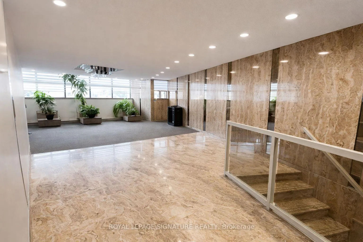 Photo 4 of Unit 705, 11 Wincott Drive, Etobicoke, Kingsview Village-The Westway — HOMEH