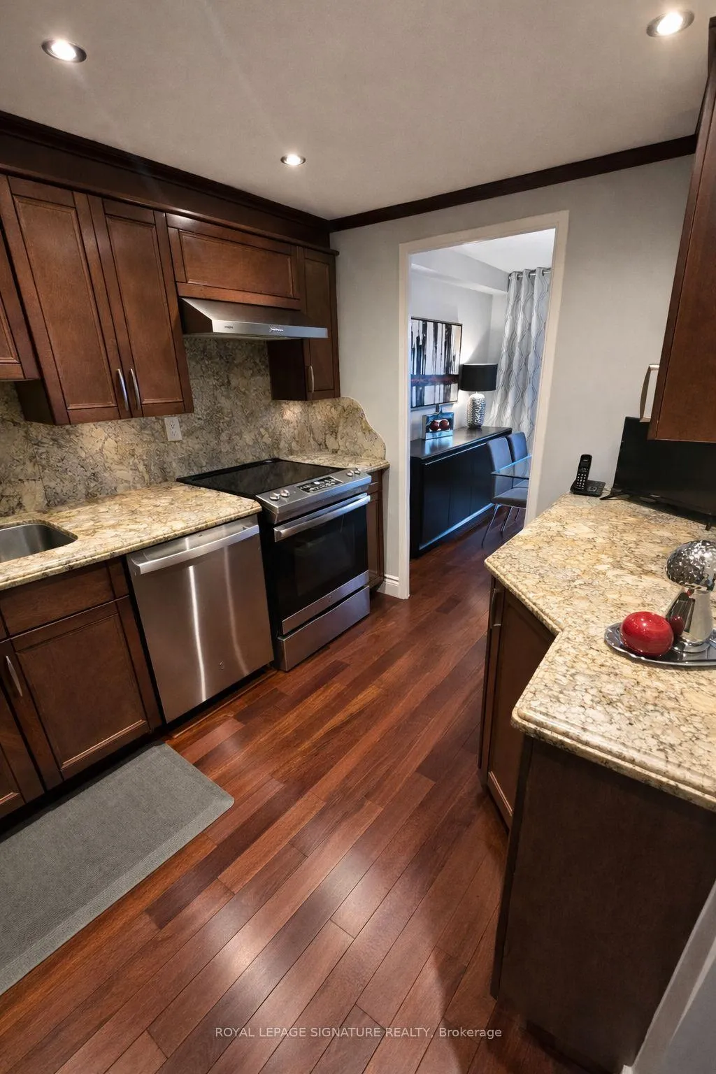 Photo 10 of Unit 705, 11 Wincott Drive, Etobicoke, Kingsview Village-The Westway — HOMEH