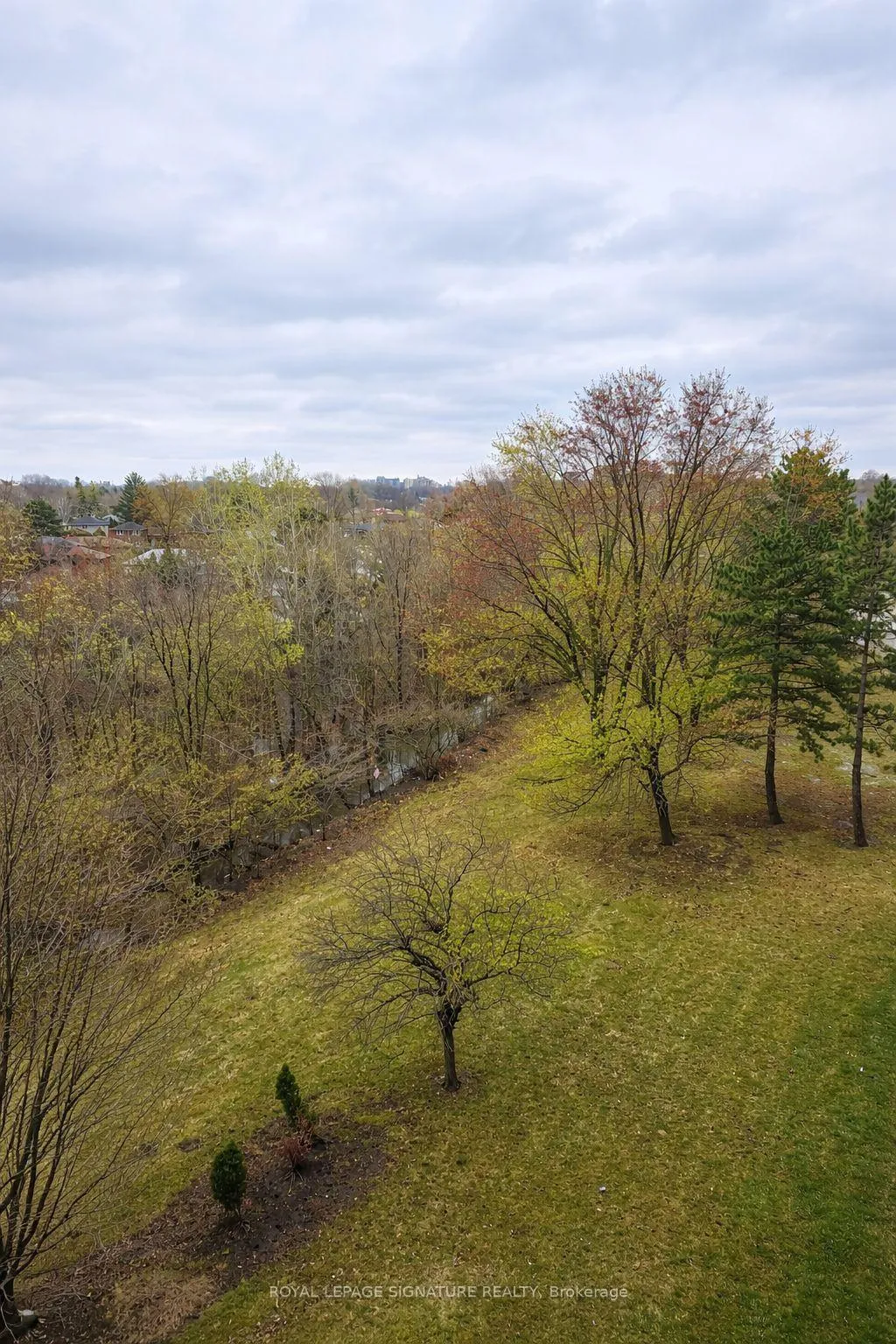 Photo 31 of Unit 705, 11 Wincott Drive, Etobicoke, Kingsview Village-The Westway — HOMEH
