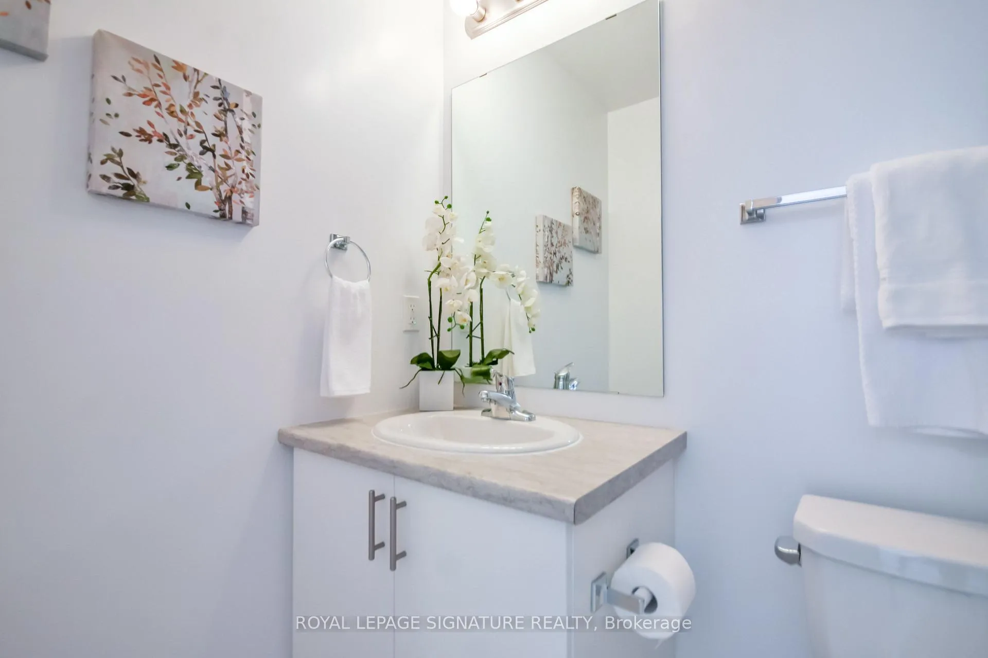 Photo 24 of 23 Turnberry Lane, Barrie, Painswick South — HOMEH