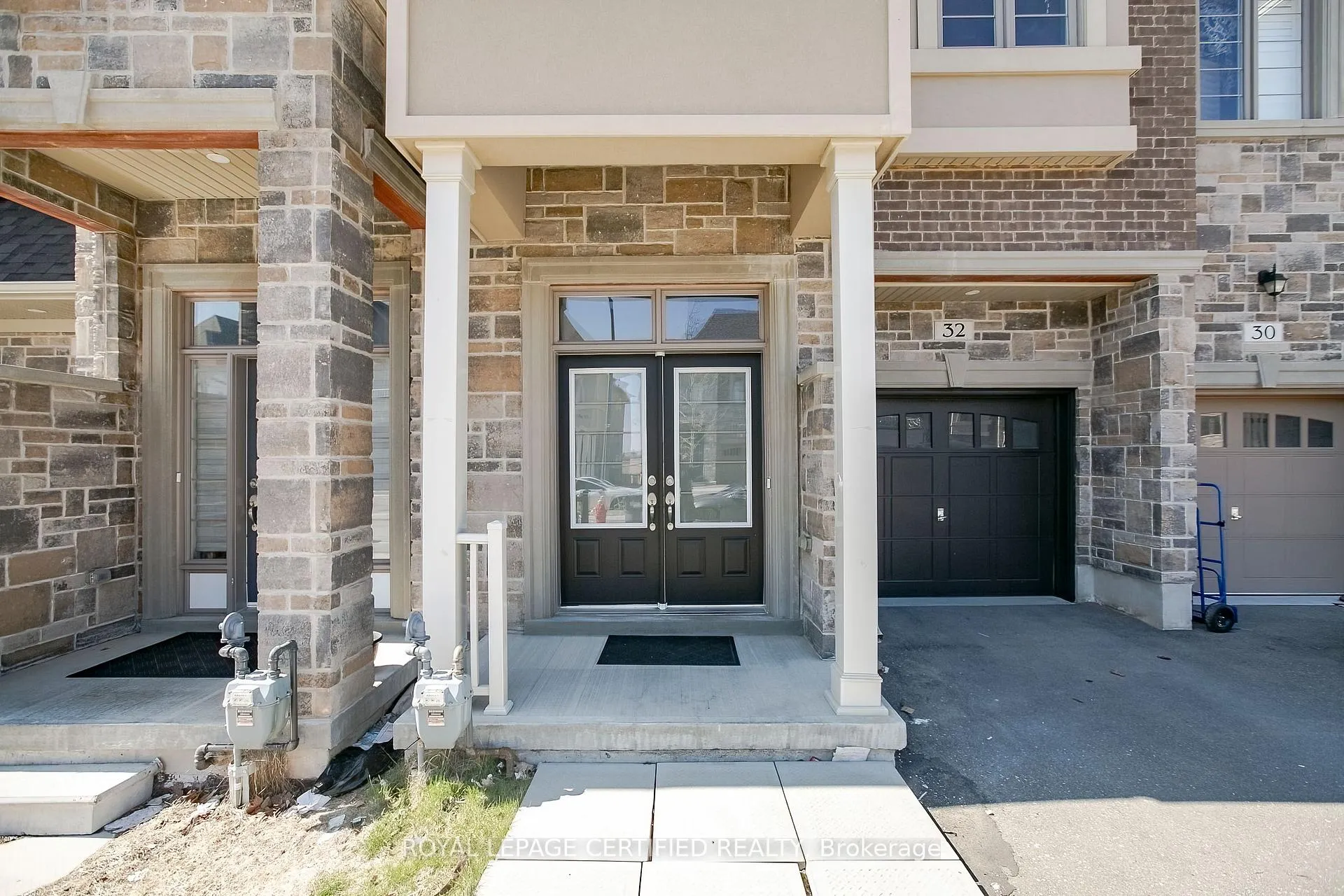 Photo 1 of 32 Dalbeattie Drive, Brampton, Bram West — HOMEH
