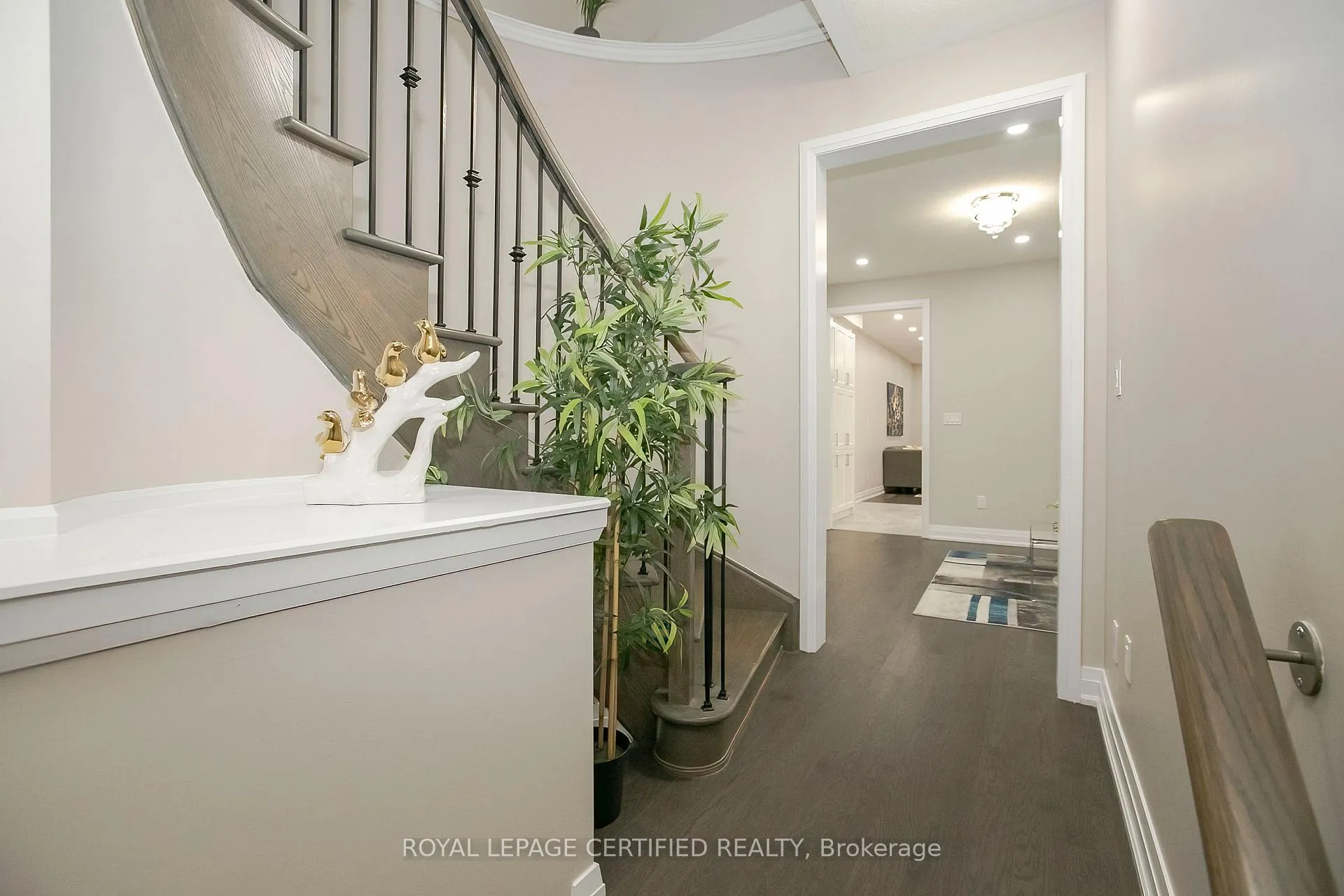 Photo 4 of 32 Dalbeattie Drive, Brampton, Bram West — HOMEH