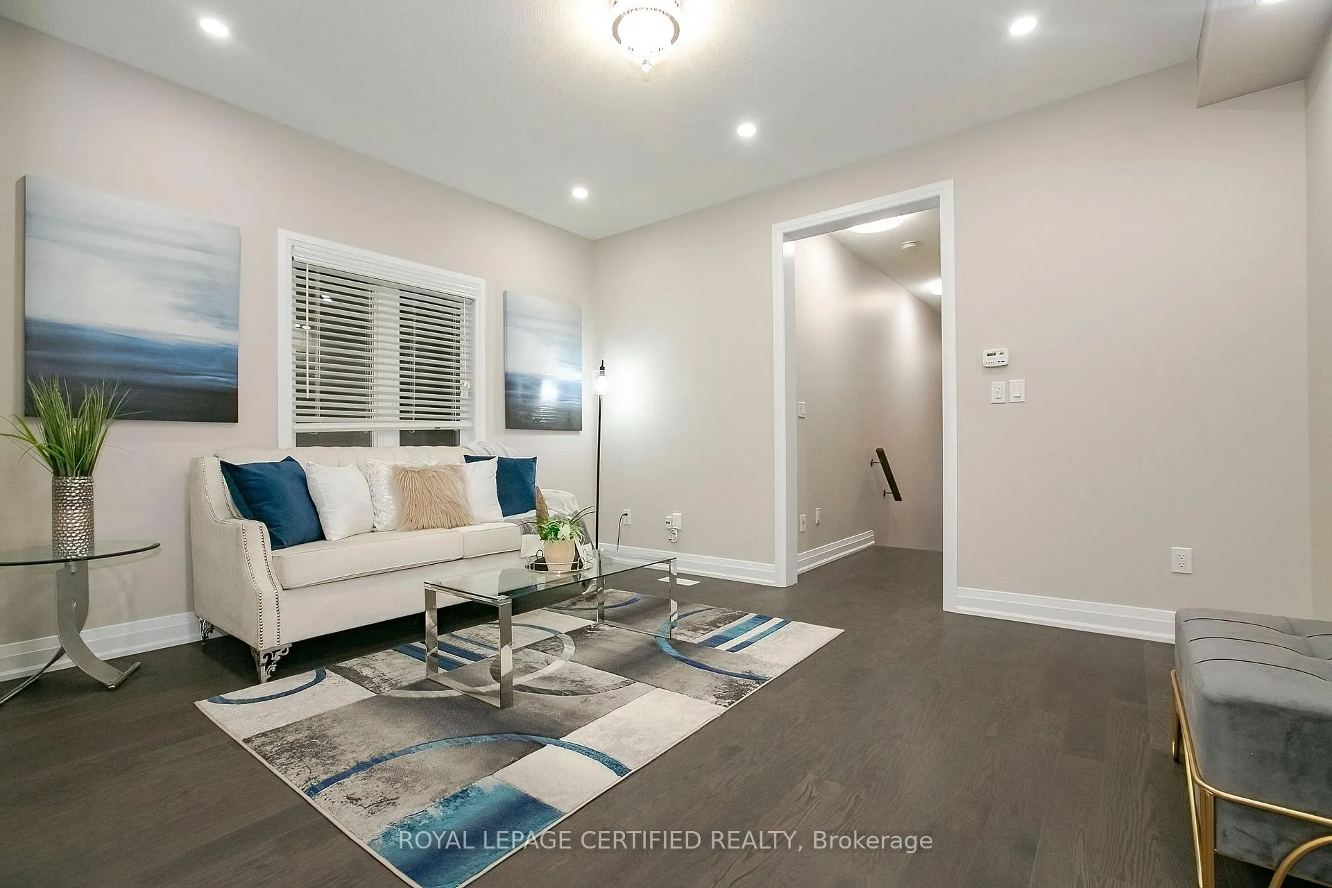 Photo 7 of 32 Dalbeattie Drive, Brampton, Bram West — HOMEH