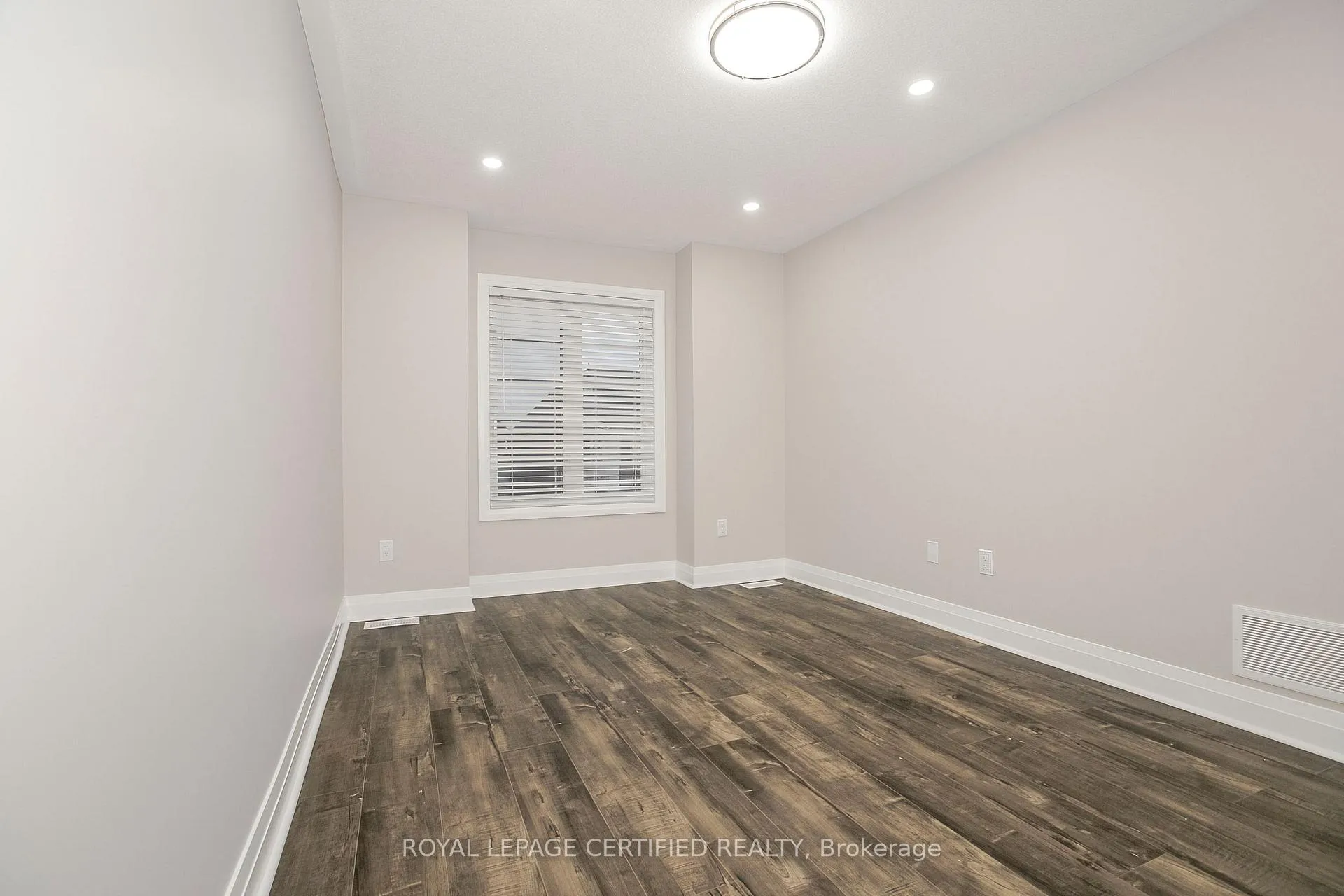 Photo 31 of 32 Dalbeattie Drive, Brampton, Bram West — HOMEH