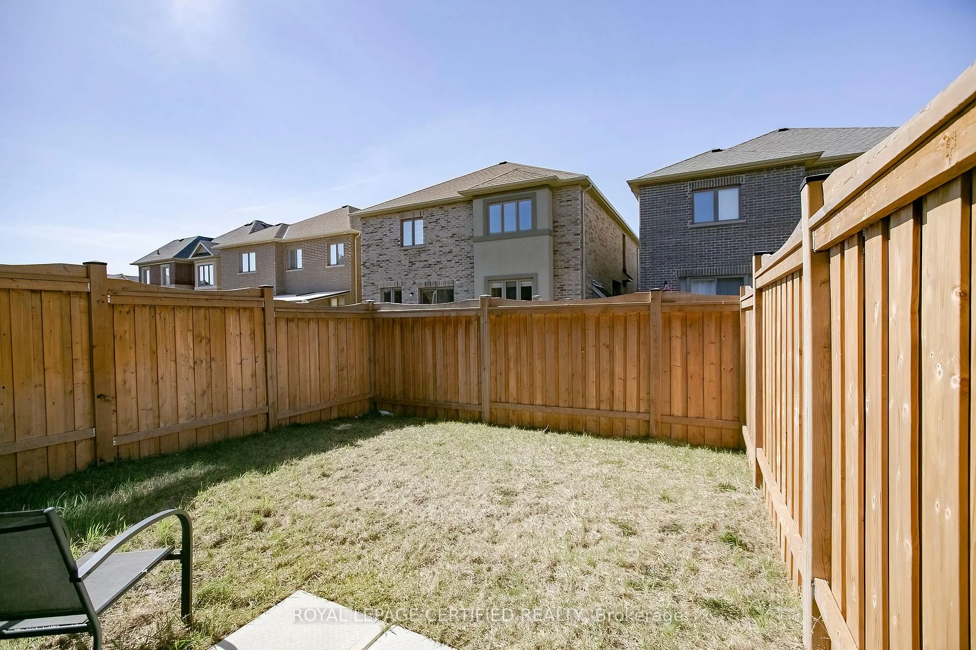 Photo 36 of 32 Dalbeattie Drive, Brampton, Bram West — HOMEH