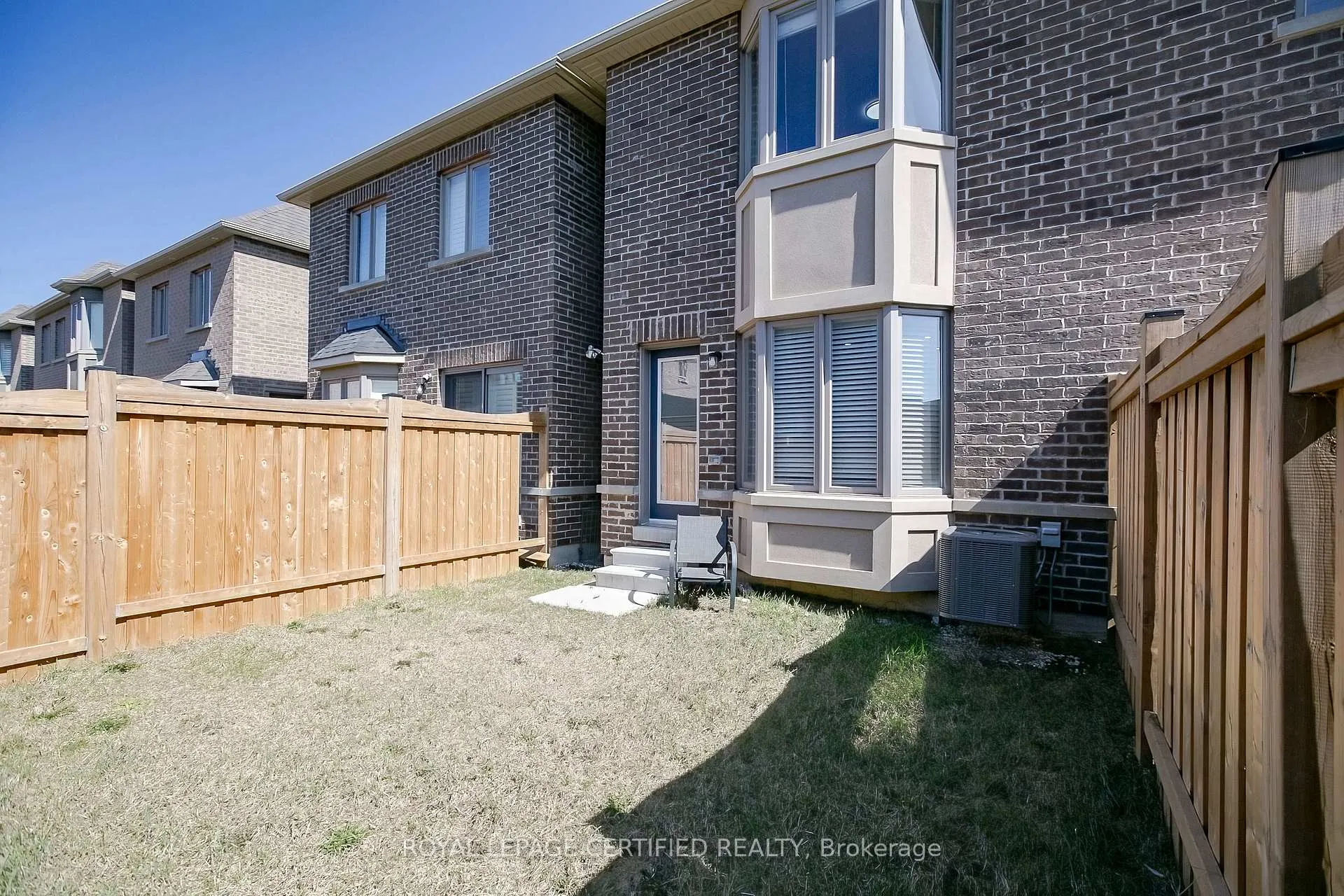 Photo 37 of 32 Dalbeattie Drive, Brampton, Bram West — HOMEH