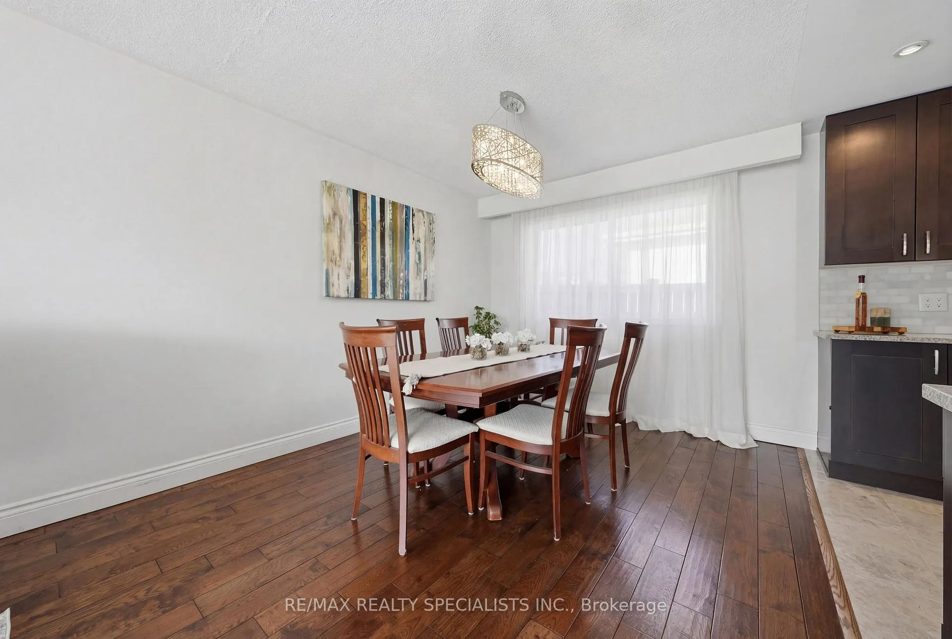 Photo 11 of 4 Uplands Court, Halton Hills, Georgetown — HOMEH