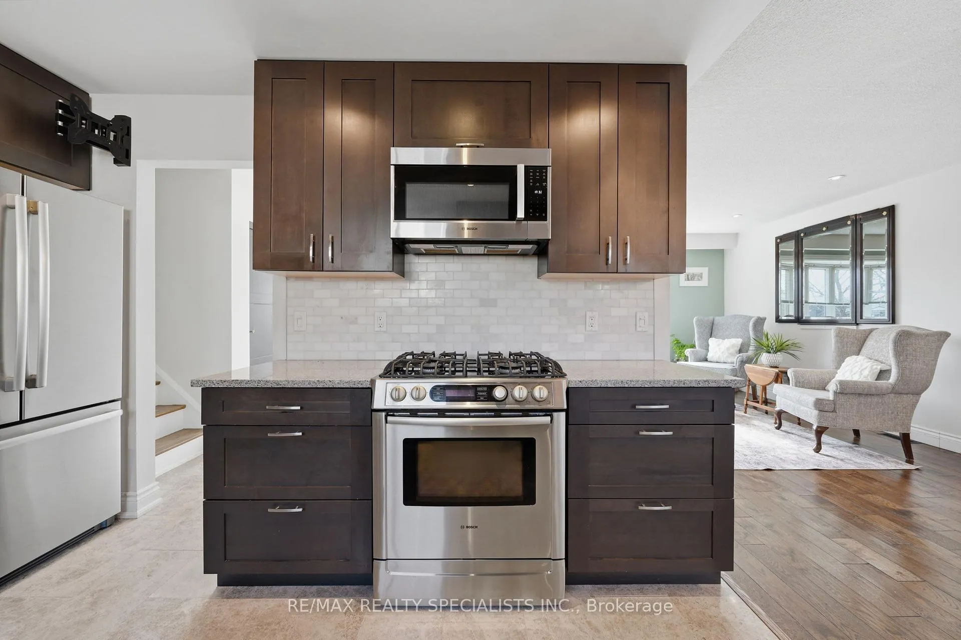 Photo 18 of 4 Uplands Court, Halton Hills, Georgetown — HOMEH