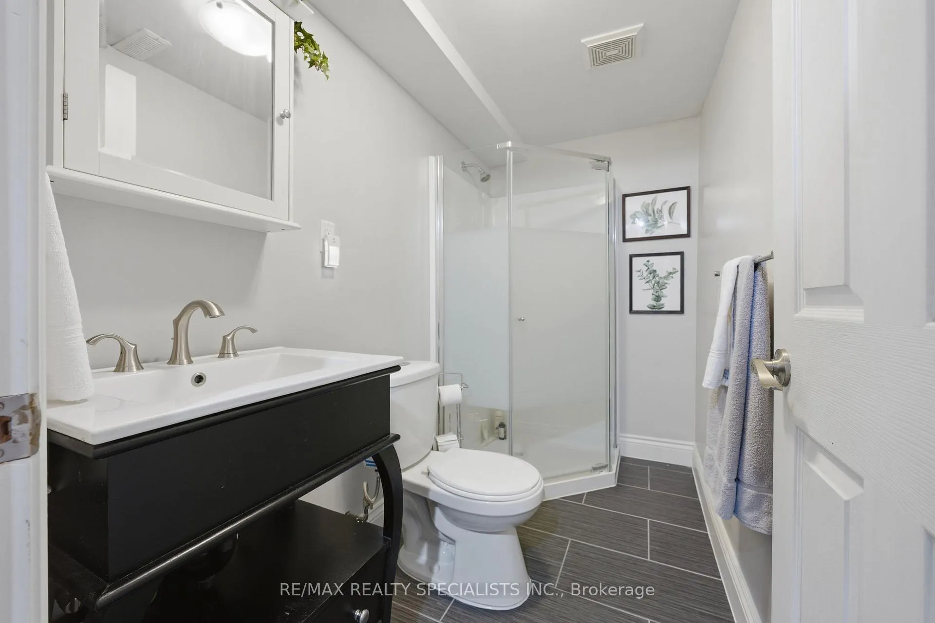 Photo 37 of 4 Uplands Court, Halton Hills, Georgetown — HOMEH