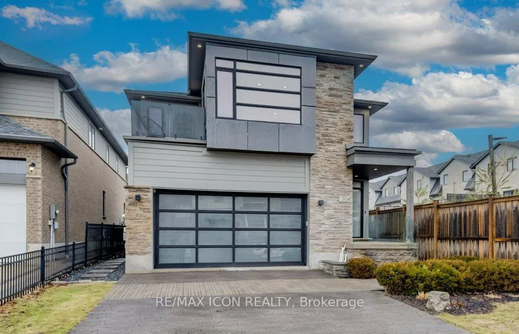 Photo 1 of 204 Carriage Way, Waterloo, University Downs — HOMEH
