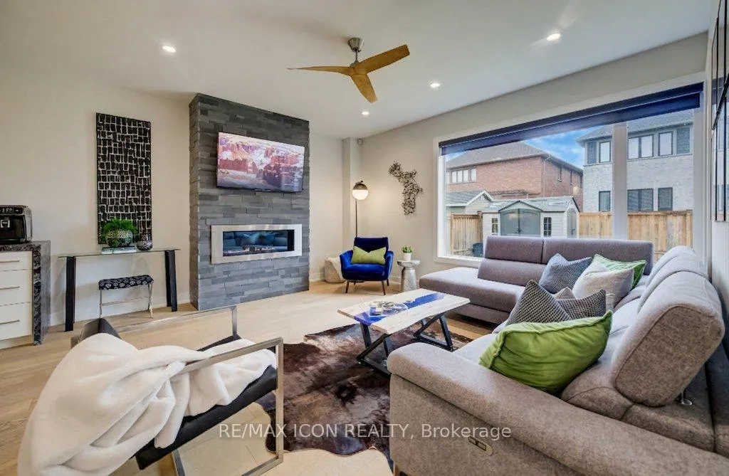 Photo 12 of 204 Carriage Way, Waterloo, University Downs — HOMEH