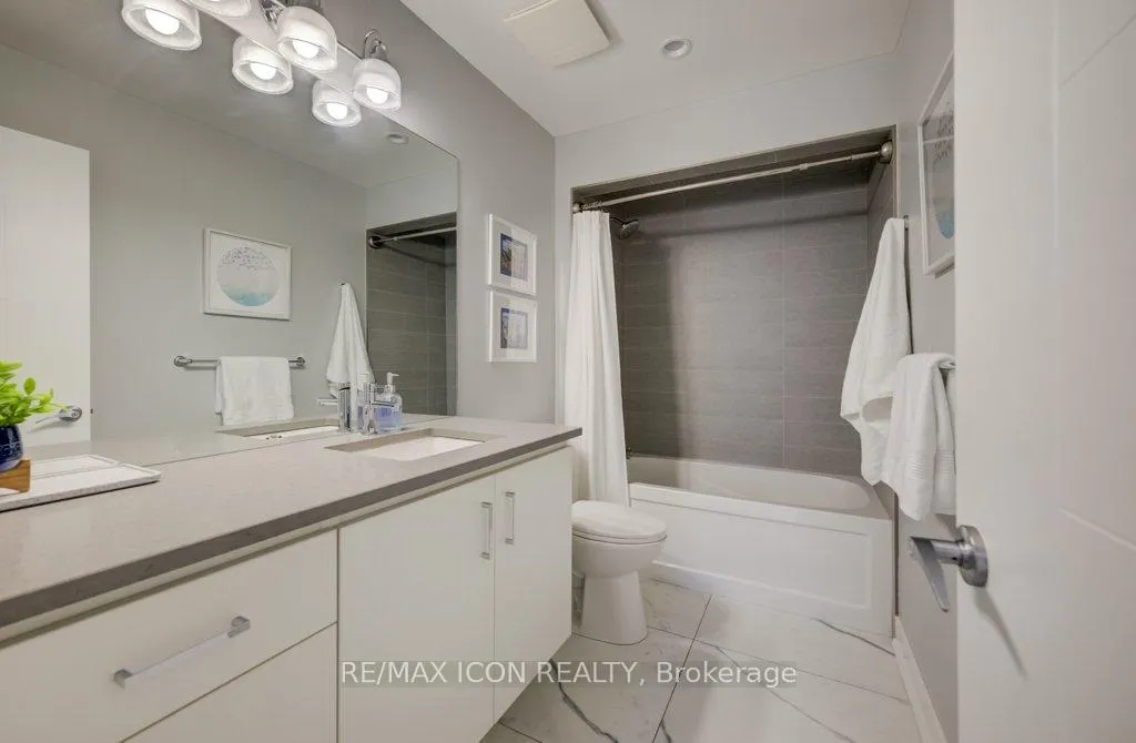 Photo 33 of 204 Carriage Way, Waterloo, University Downs — HOMEH
