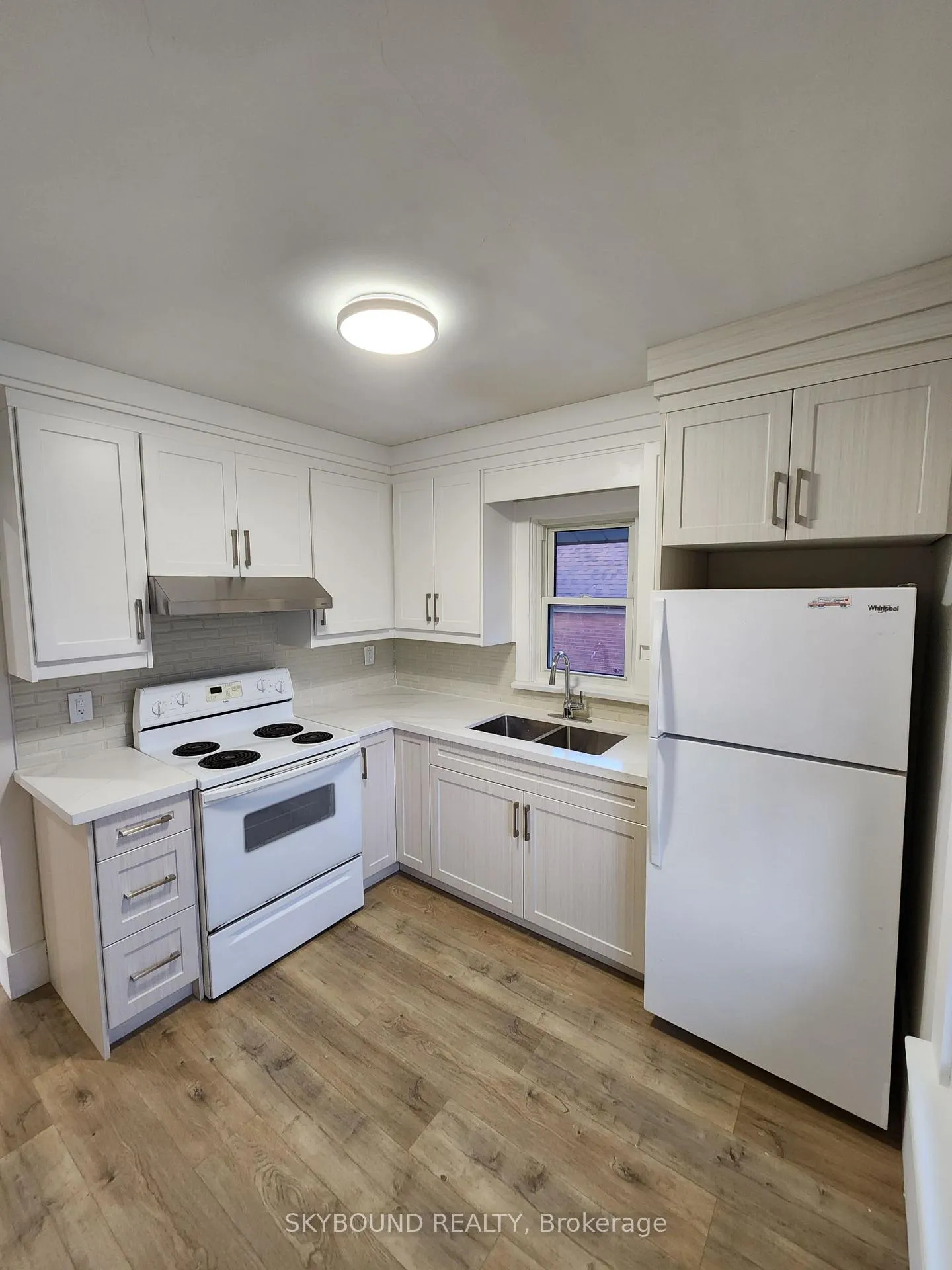 Photo 2 of Unit #3, 346 Queenston Street, St. Catharines, Oakdale — HOMEH