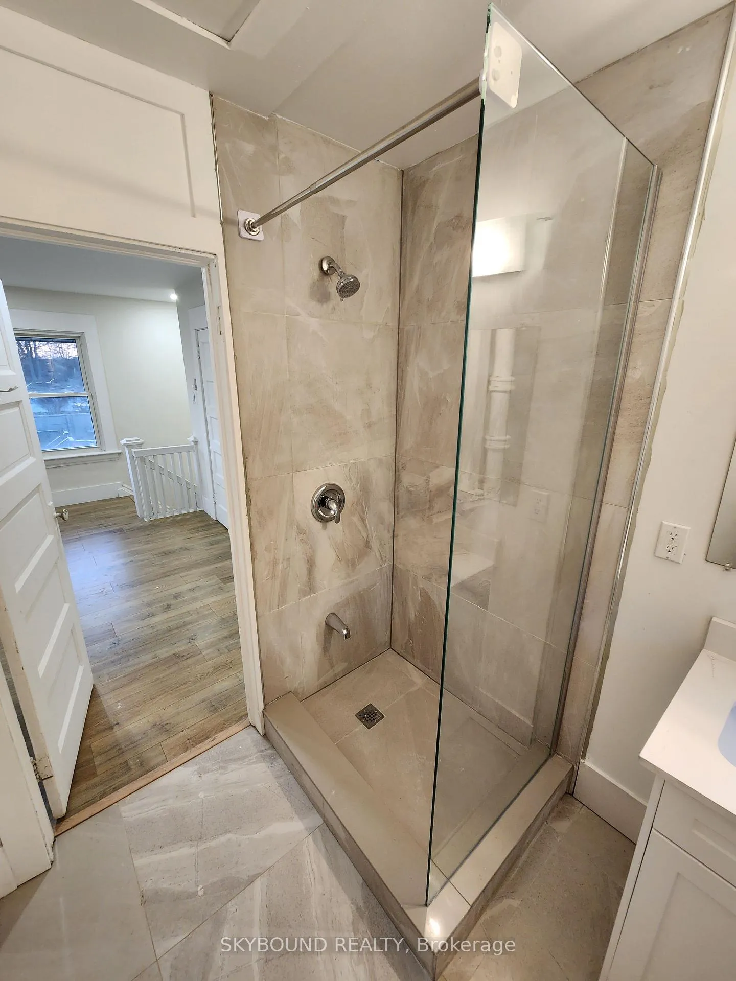 Photo 6 of Unit #3, 346 Queenston Street, St. Catharines, Oakdale — HOMEH