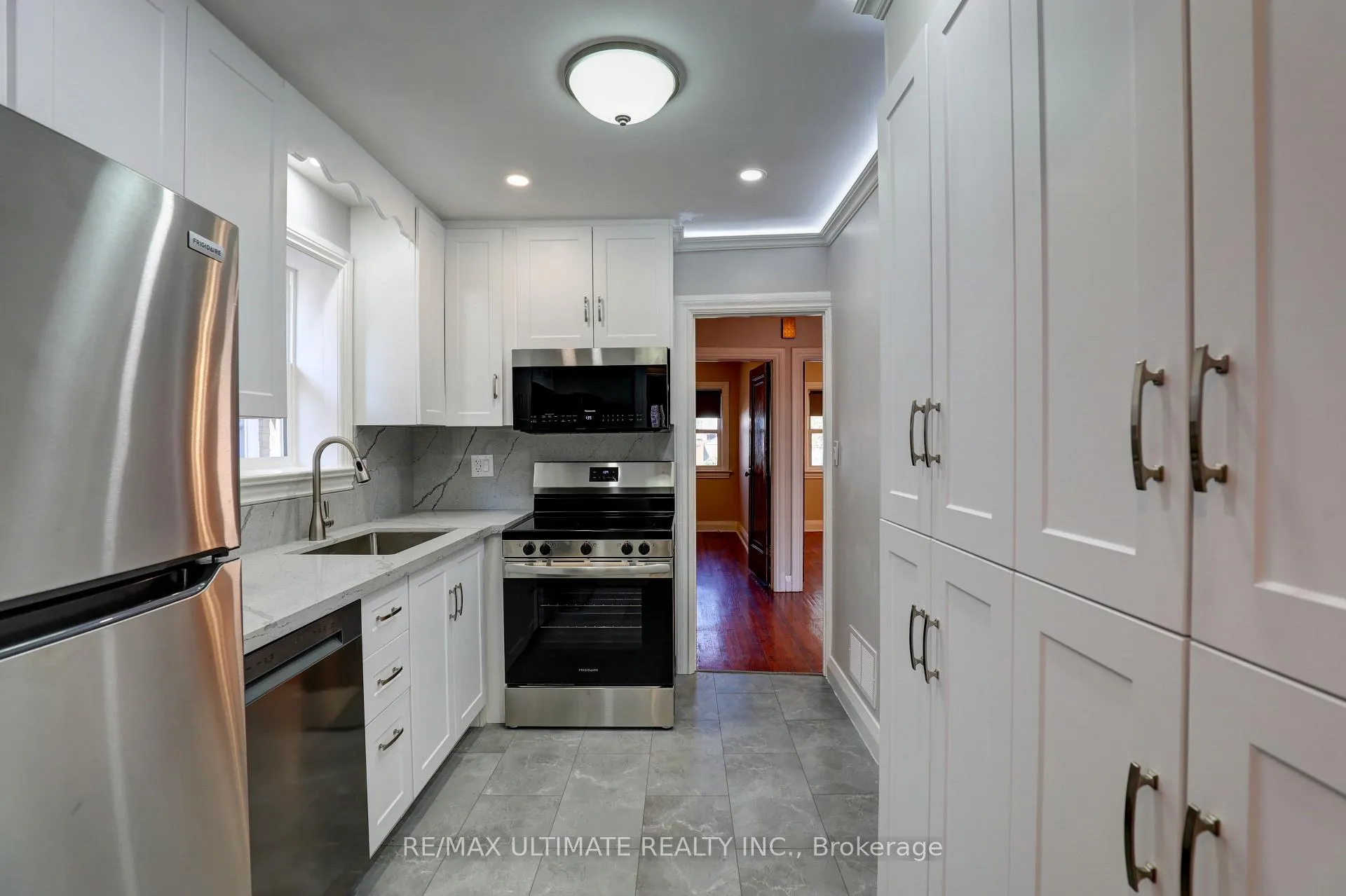 Photo 6 of 234 Floyd Avenue, Toronto, Danforth Village-East York — HOMEH