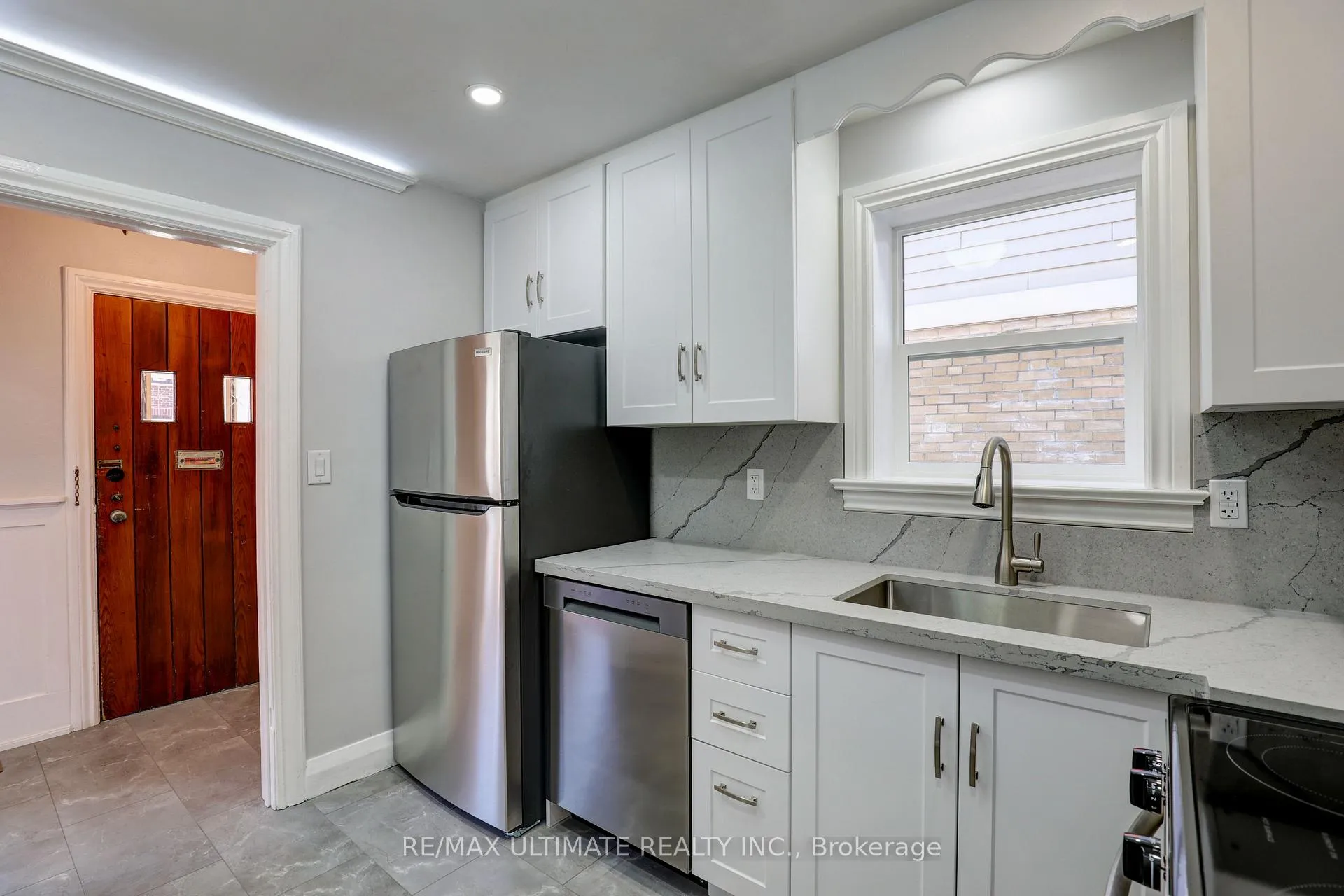 Photo 7 of 234 Floyd Avenue, Toronto, Danforth Village-East York — HOMEH