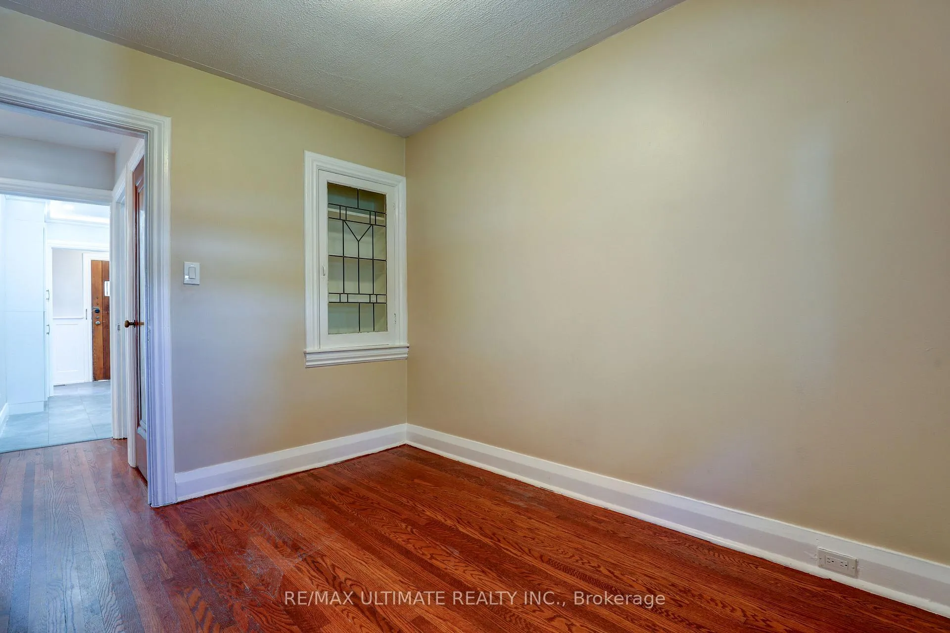 Photo 13 of 234 Floyd Avenue, Toronto, Danforth Village-East York — HOMEH