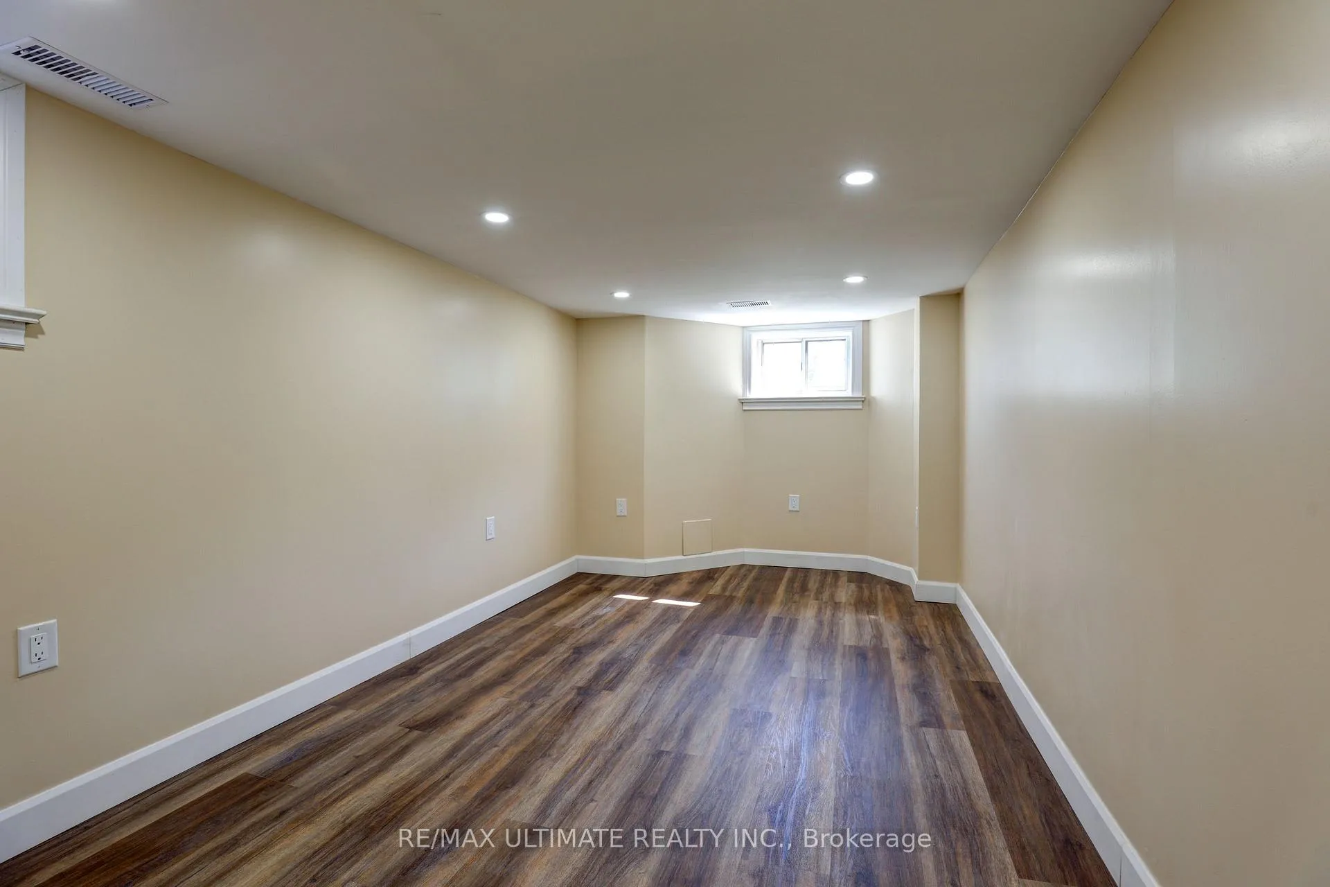 Photo 17 of 234 Floyd Avenue, Toronto, Danforth Village-East York — HOMEH