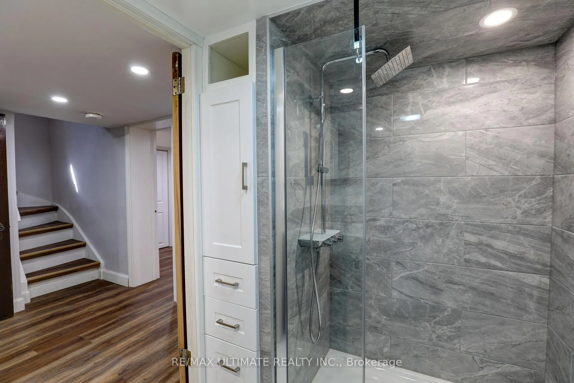 Photo 22 of 234 Floyd Avenue, Toronto, Danforth Village-East York — HOMEH