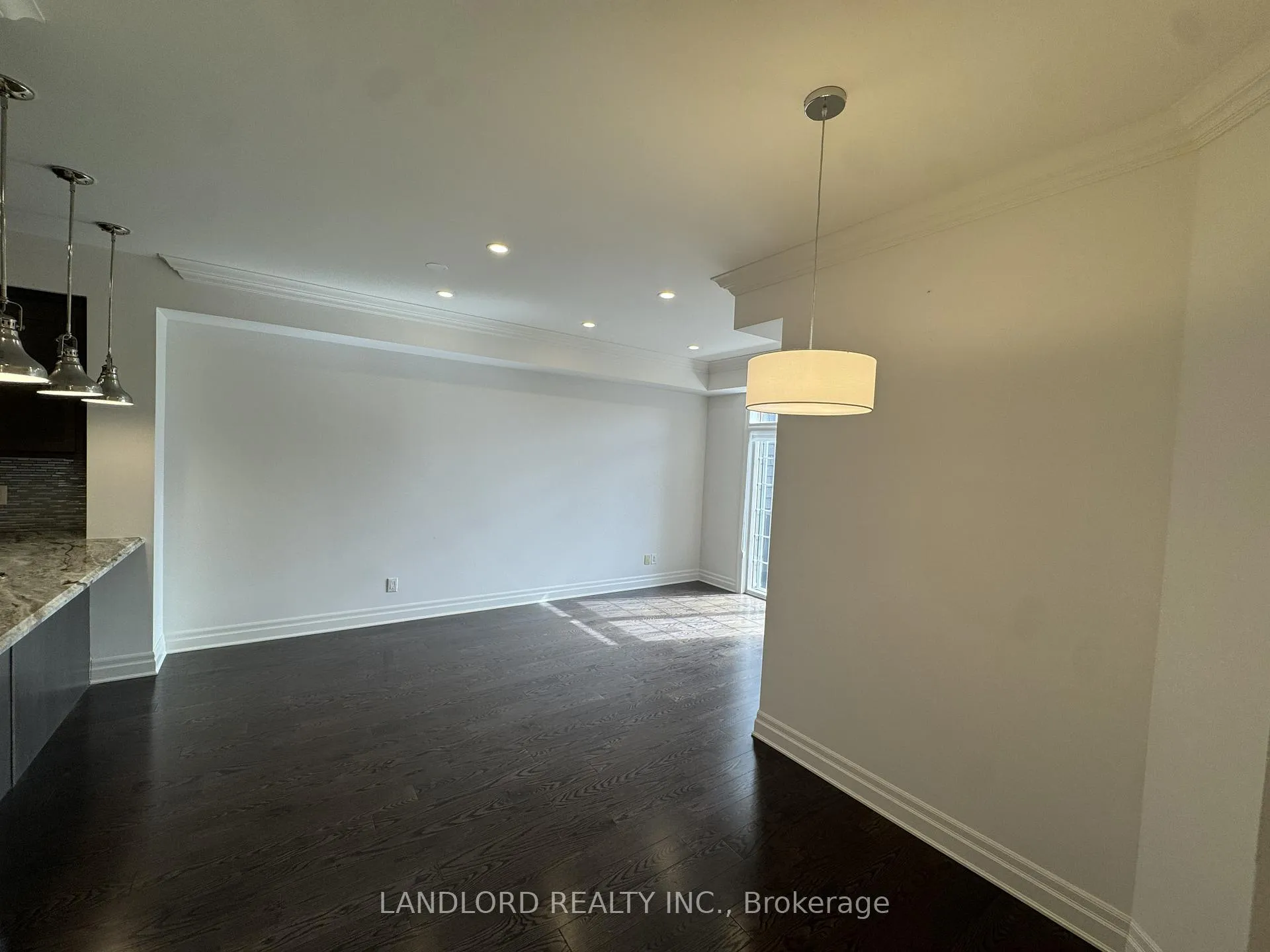 Photo 9 of Unit 312, 2300 Upper Middle Road W, Oakville, Glen Abbey — HOMEH