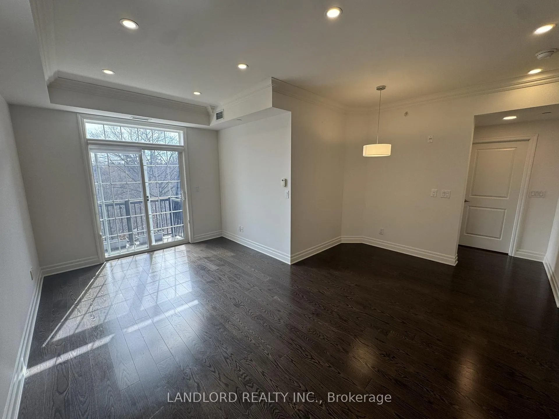 Photo 10 of Unit 312, 2300 Upper Middle Road W, Oakville, Glen Abbey — HOMEH