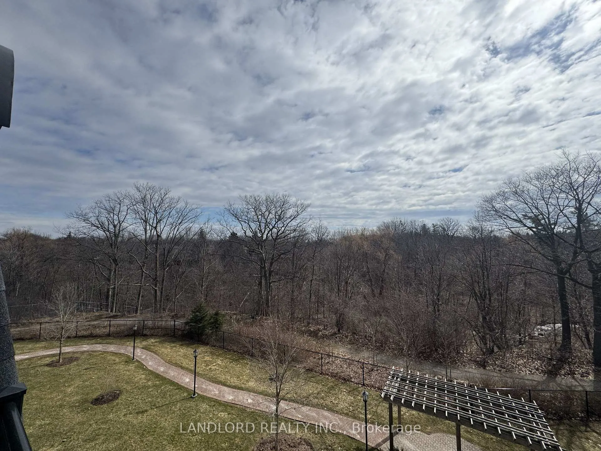 Photo 23 of Unit 312, 2300 Upper Middle Road W, Oakville, Glen Abbey — HOMEH