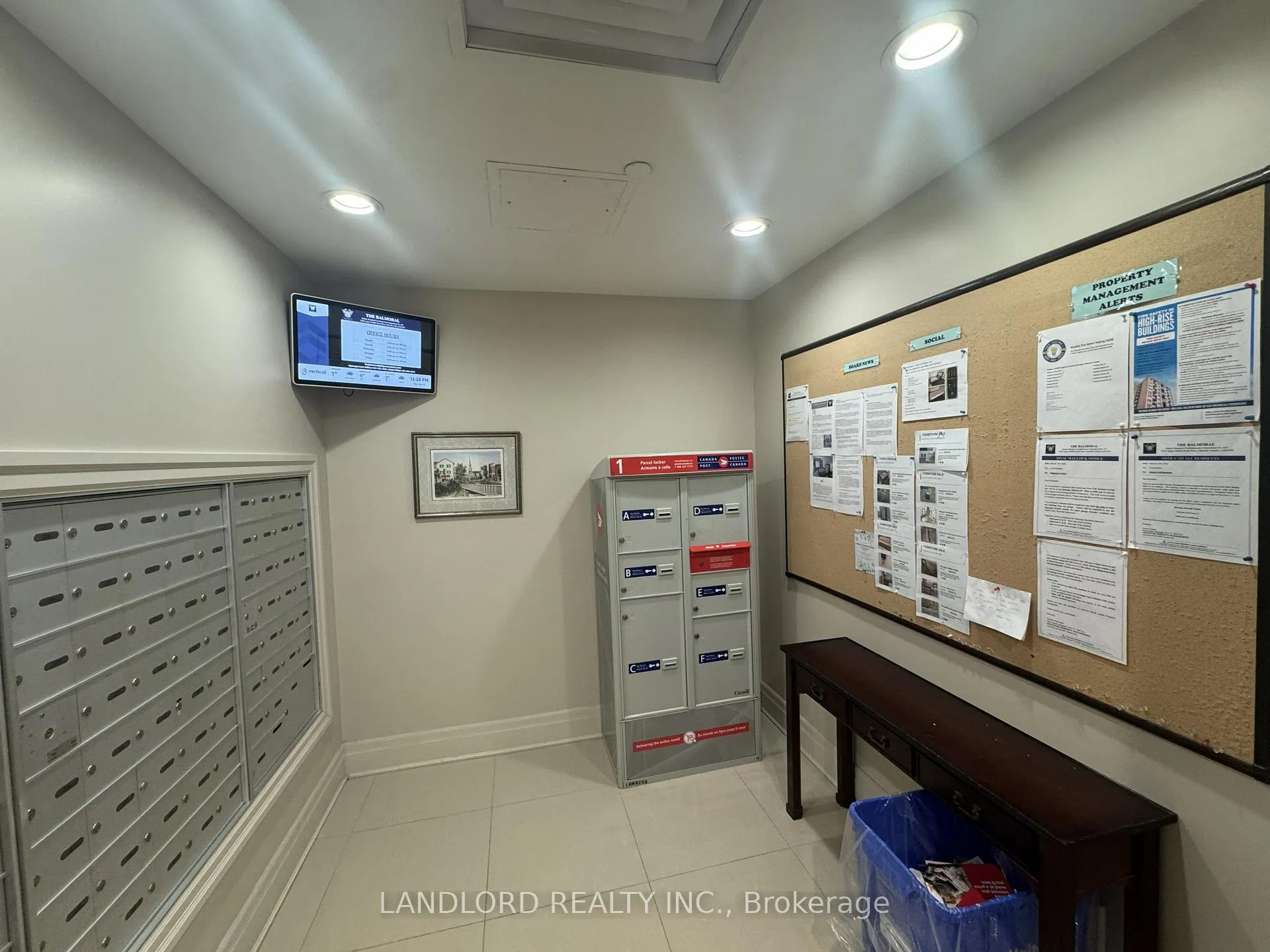 Photo 33 of Unit 312, 2300 Upper Middle Road W, Oakville, Glen Abbey — HOMEH