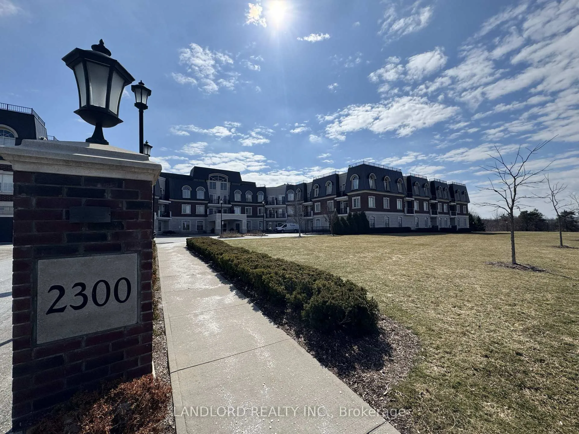Photo 36 of Unit 312, 2300 Upper Middle Road W, Oakville, Glen Abbey — HOMEH