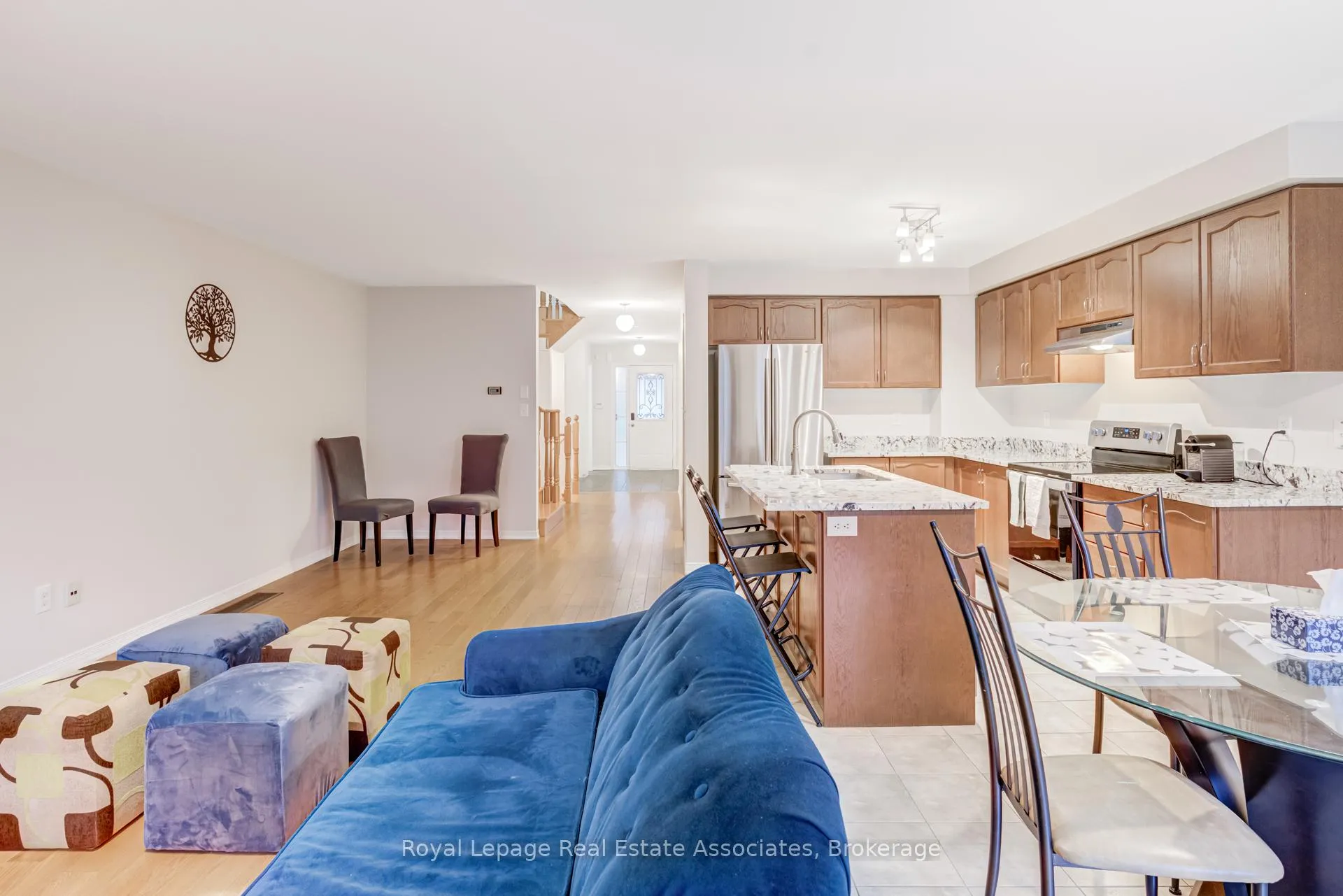 Photo 10 of 1315 Brandon Terrace, Milton, Dempsey — HOMEH
