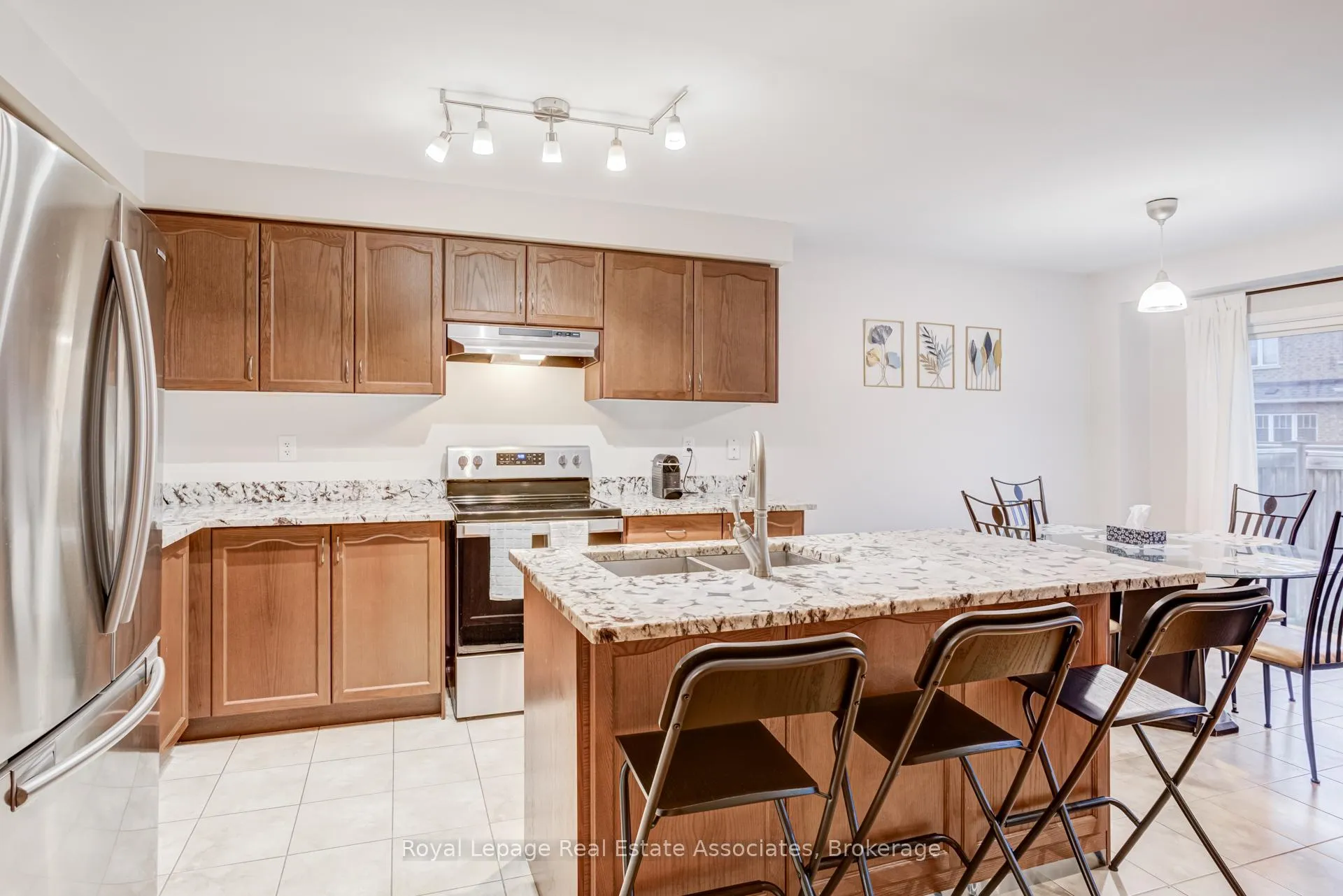 Photo 17 of 1315 Brandon Terrace, Milton, Dempsey — HOMEH