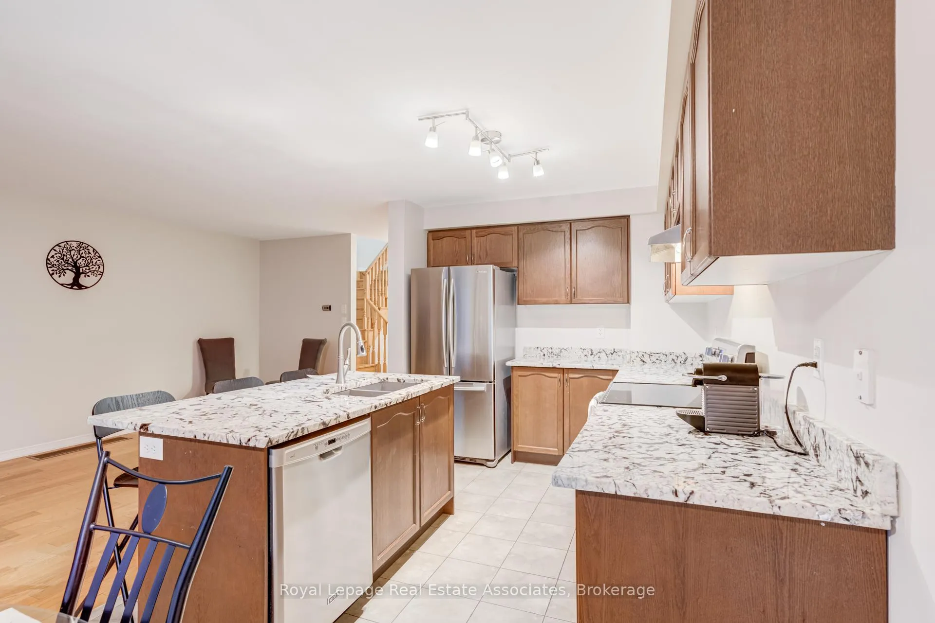 Photo 18 of 1315 Brandon Terrace, Milton, Dempsey — HOMEH