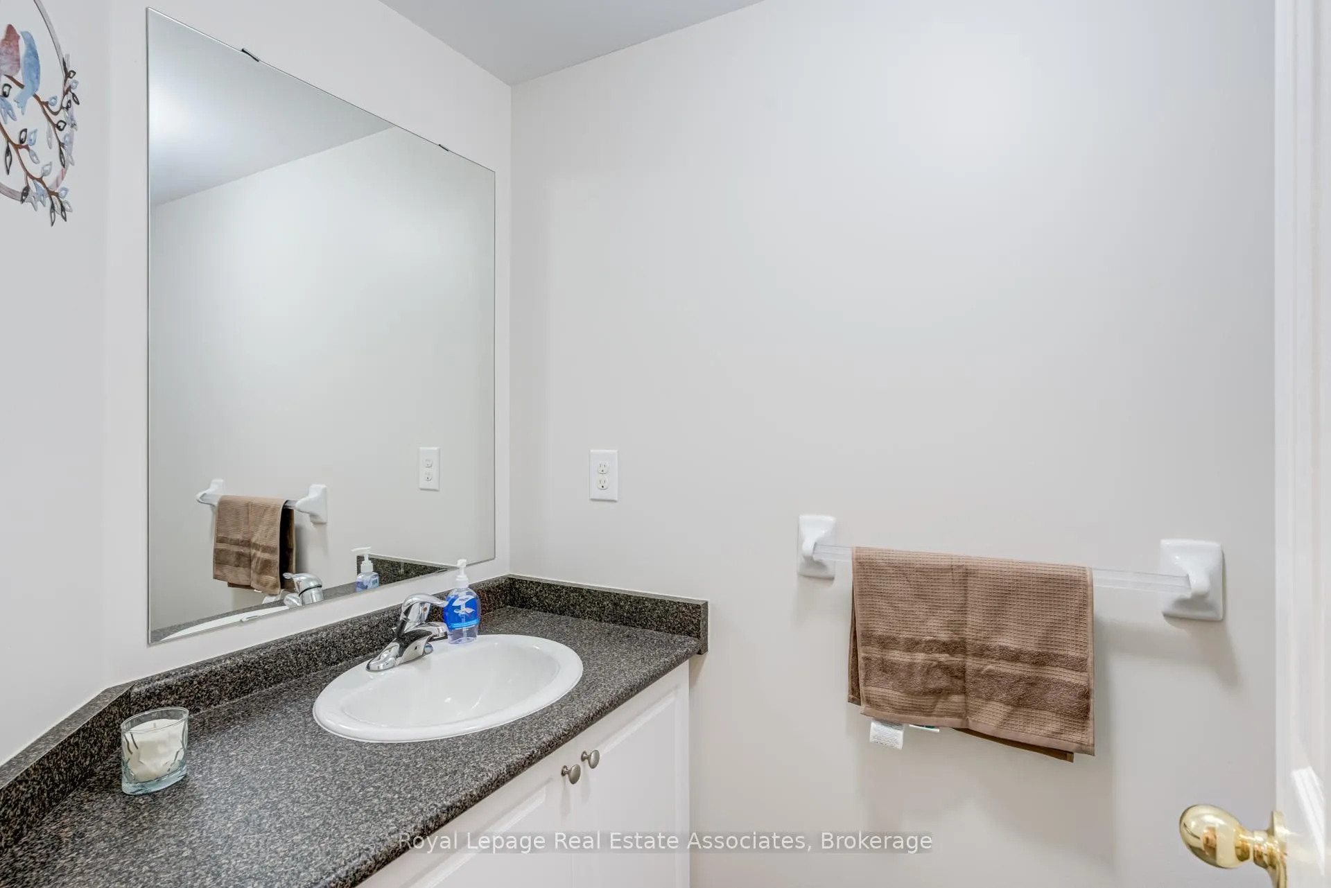 Photo 23 of 1315 Brandon Terrace, Milton, Dempsey — HOMEH