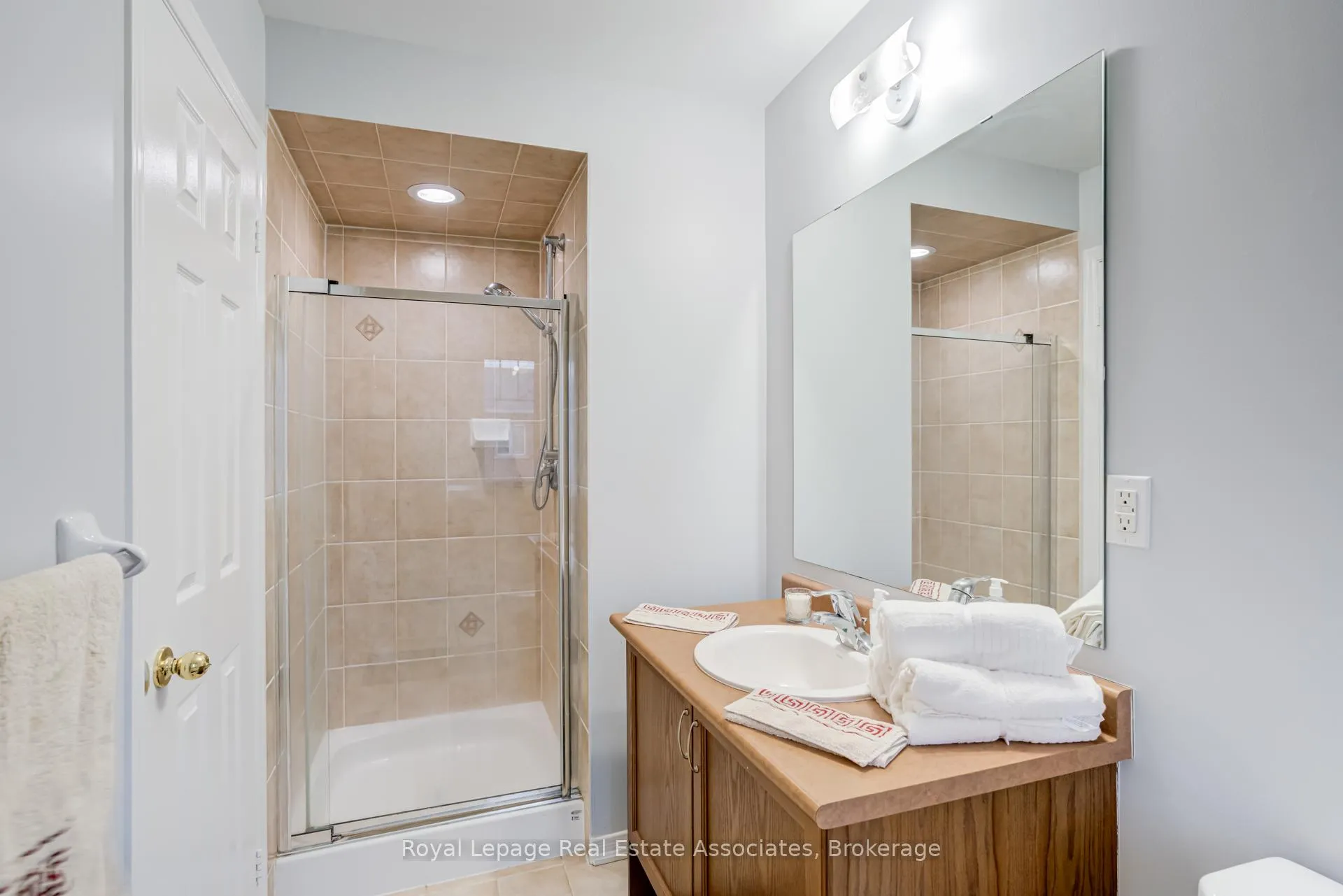 Photo 37 of 1315 Brandon Terrace, Milton, Dempsey — HOMEH